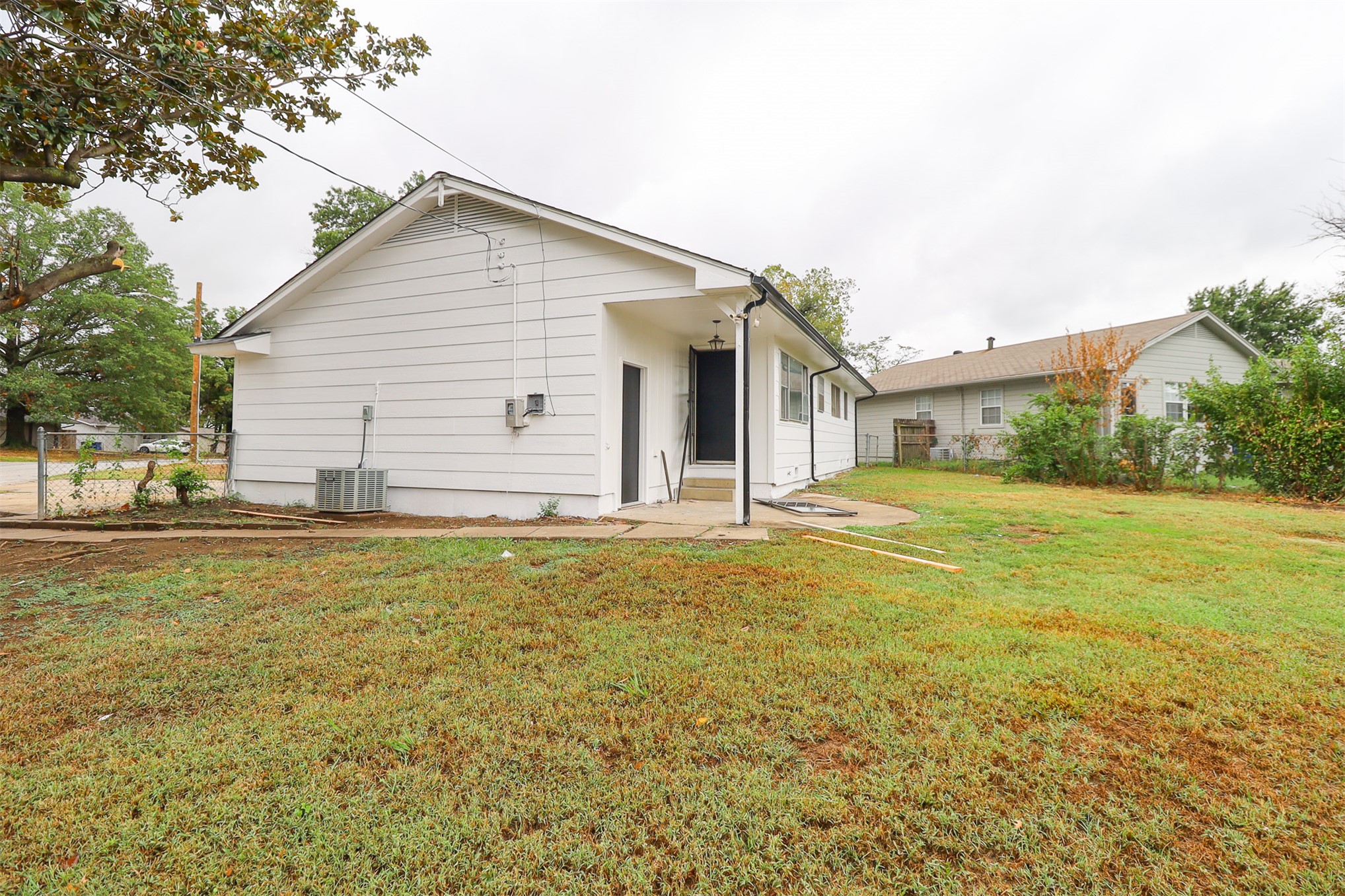 5797 E 26th Street Property Photo 7