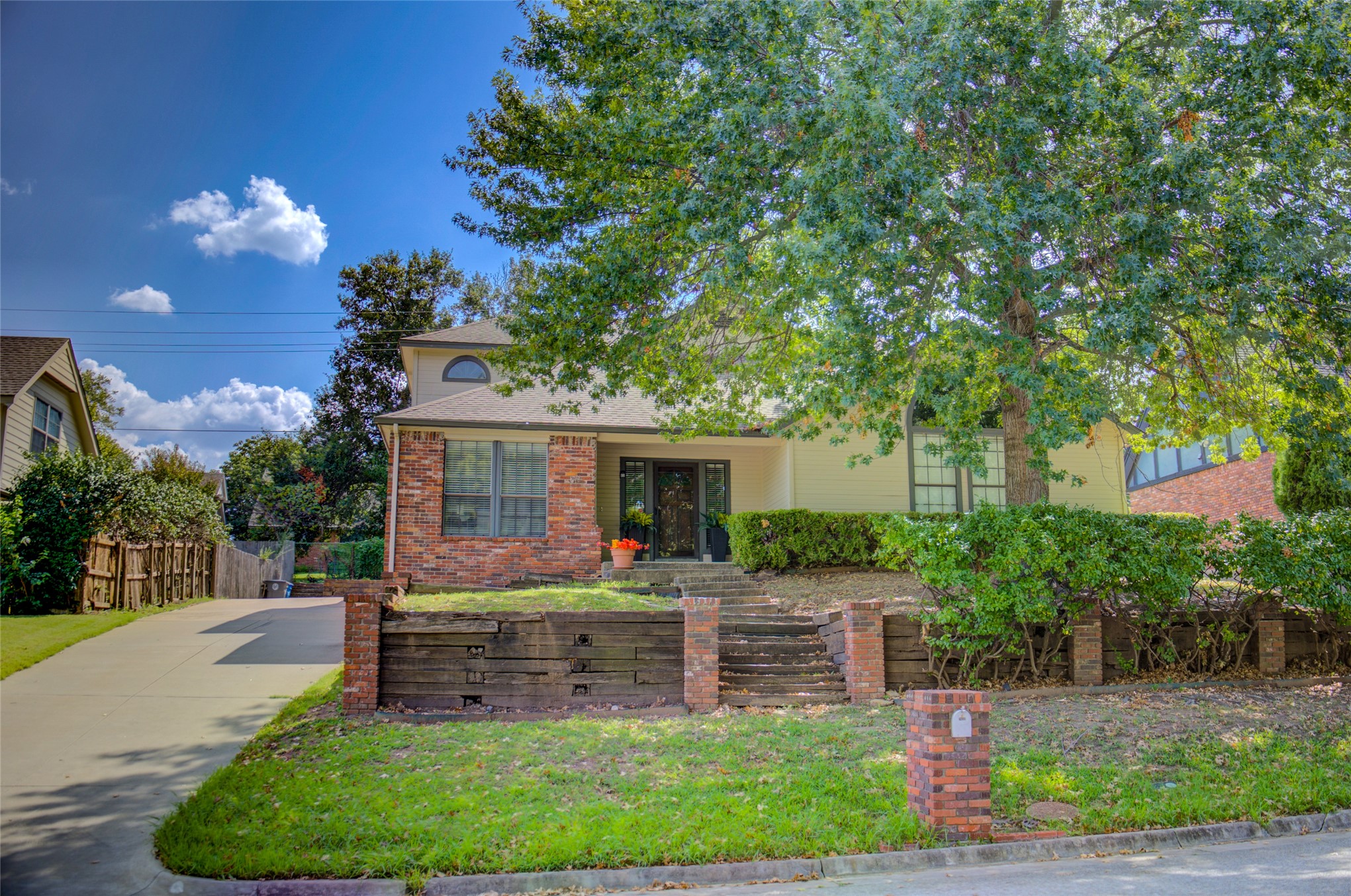 7422 E 65th Place Property Photo 1