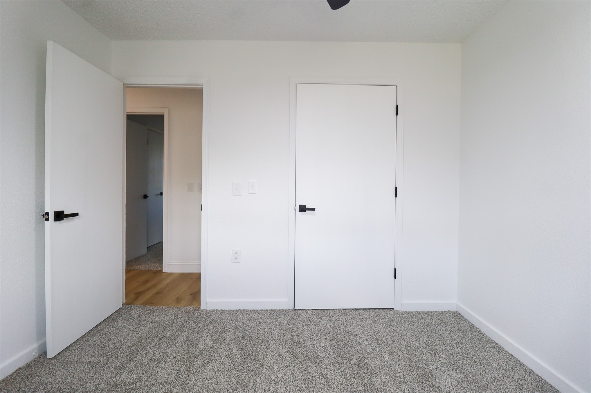 1007 W 9th Street Property Photo 28