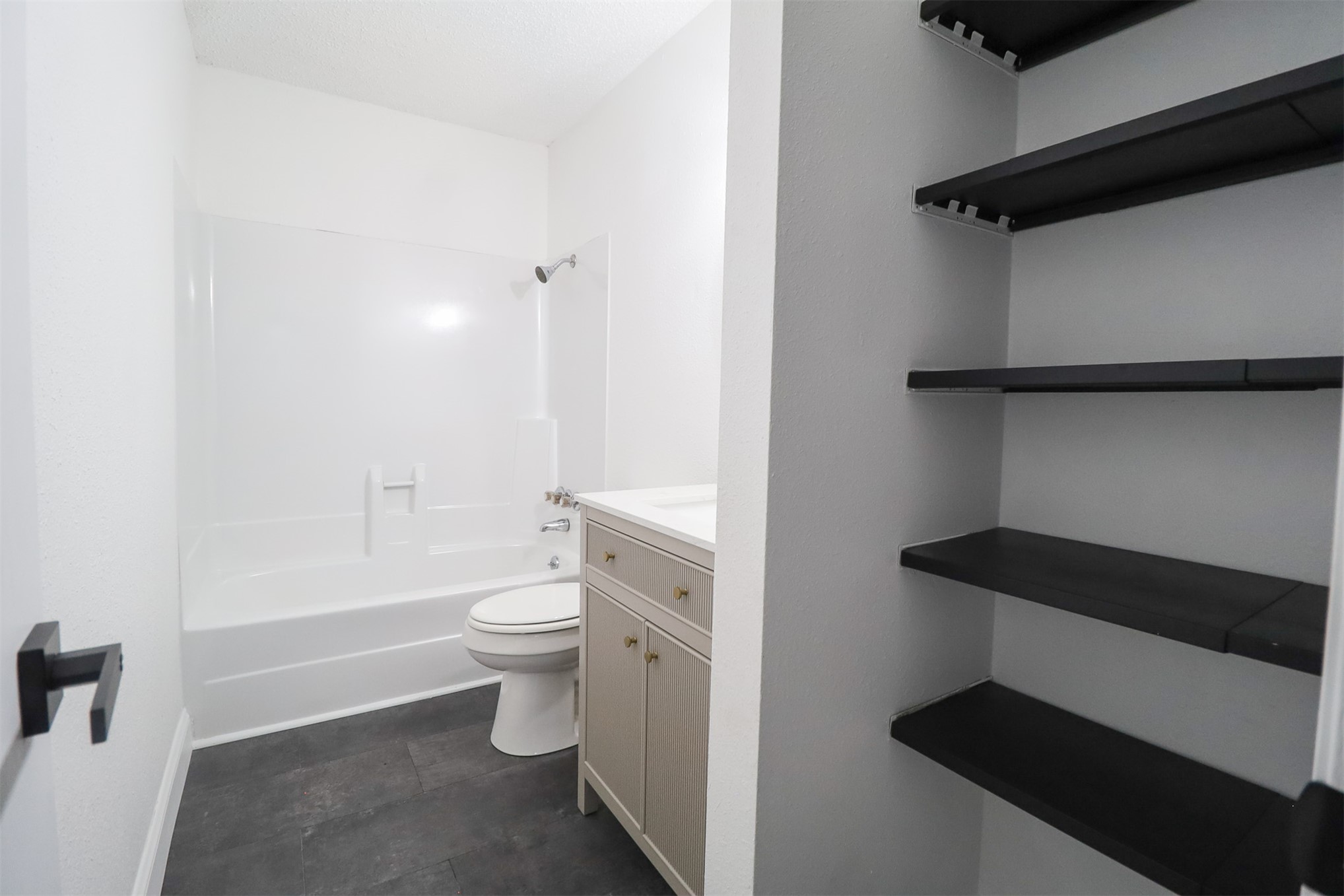 1007 W 9th Street Property Photo 29