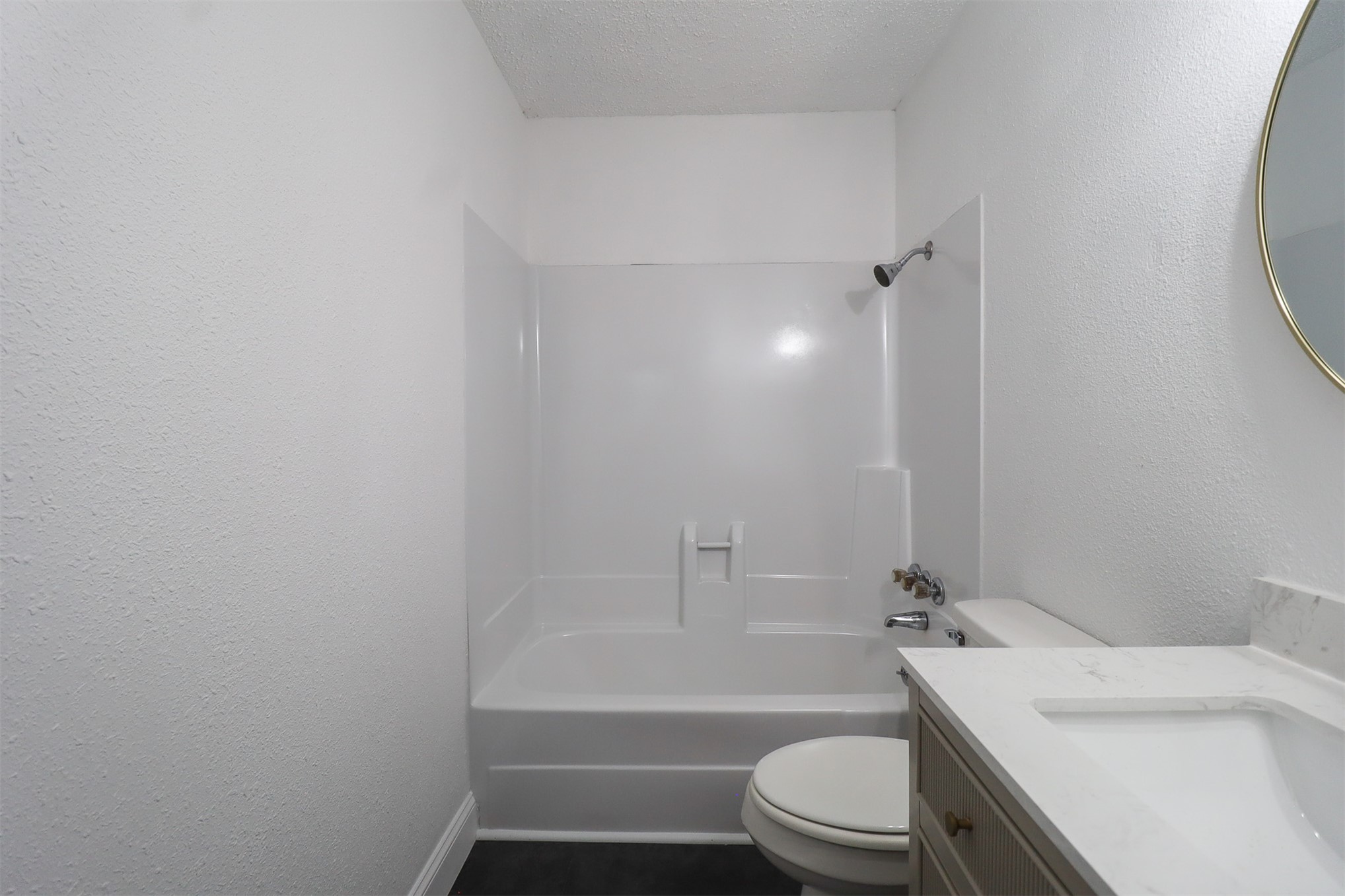 1007 W 9th Street Property Photo 32