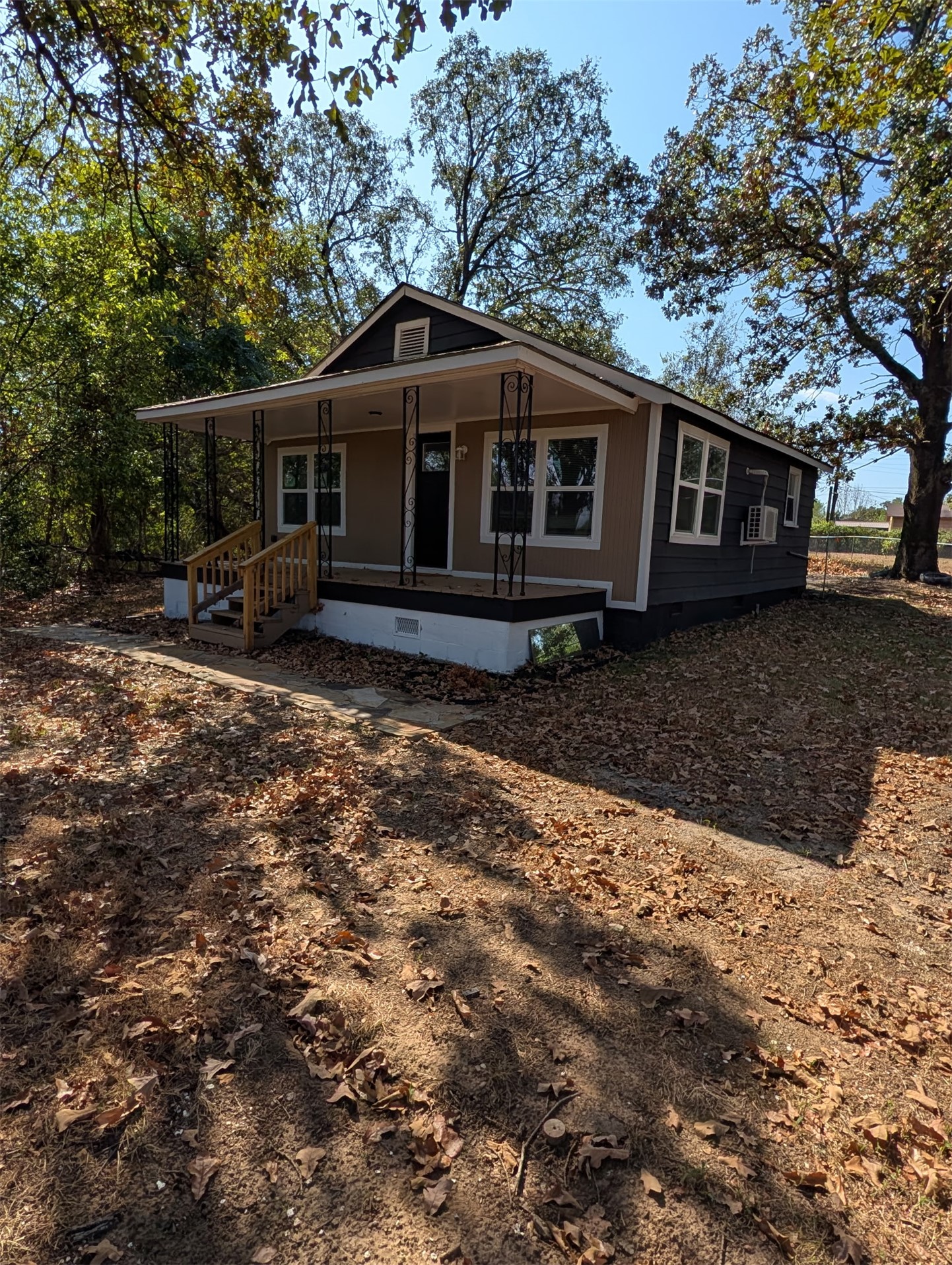 17291 Shelley Carlile Drive Property Photo 1
