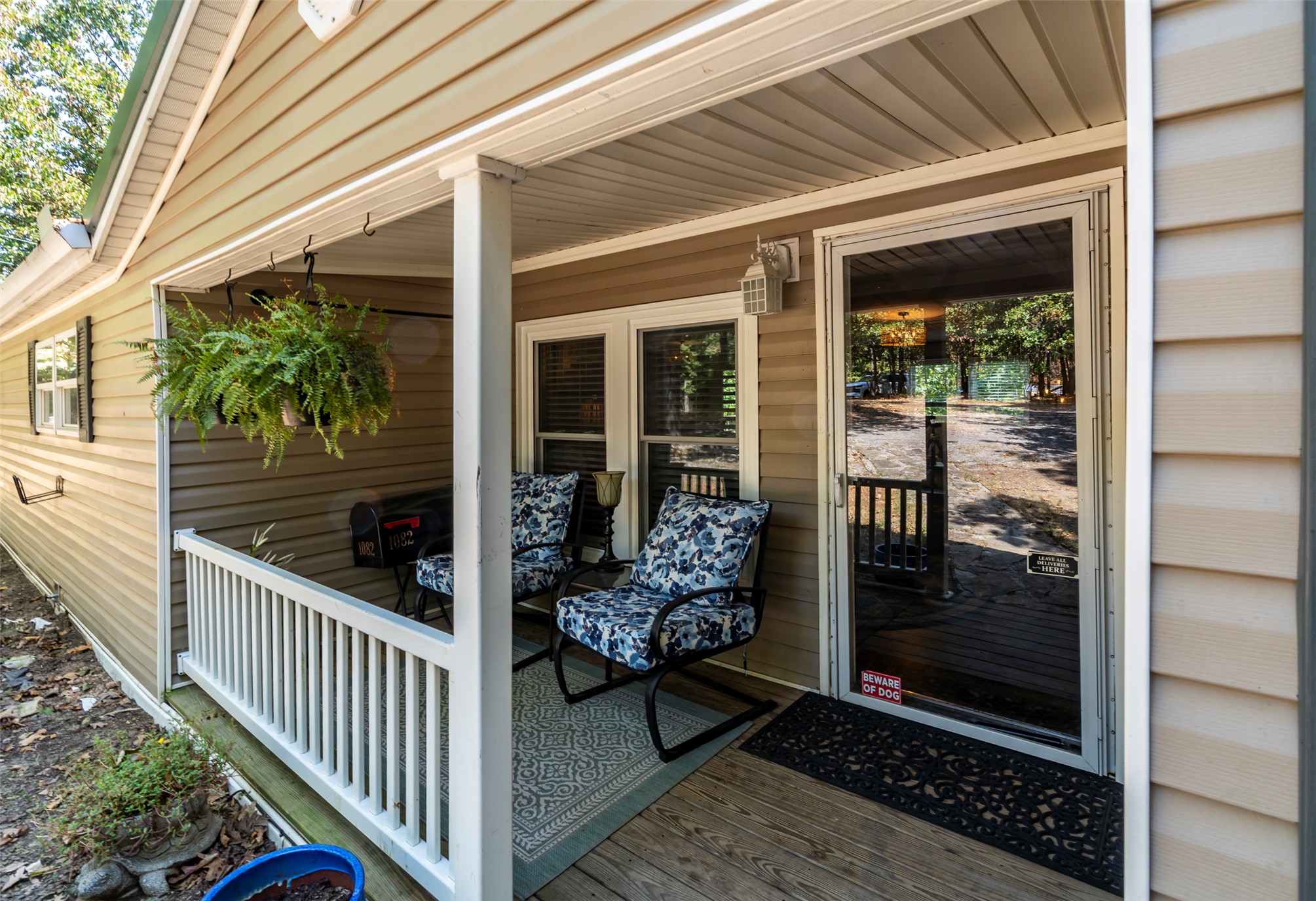 1082 Boulder Circle Property Photo 3
