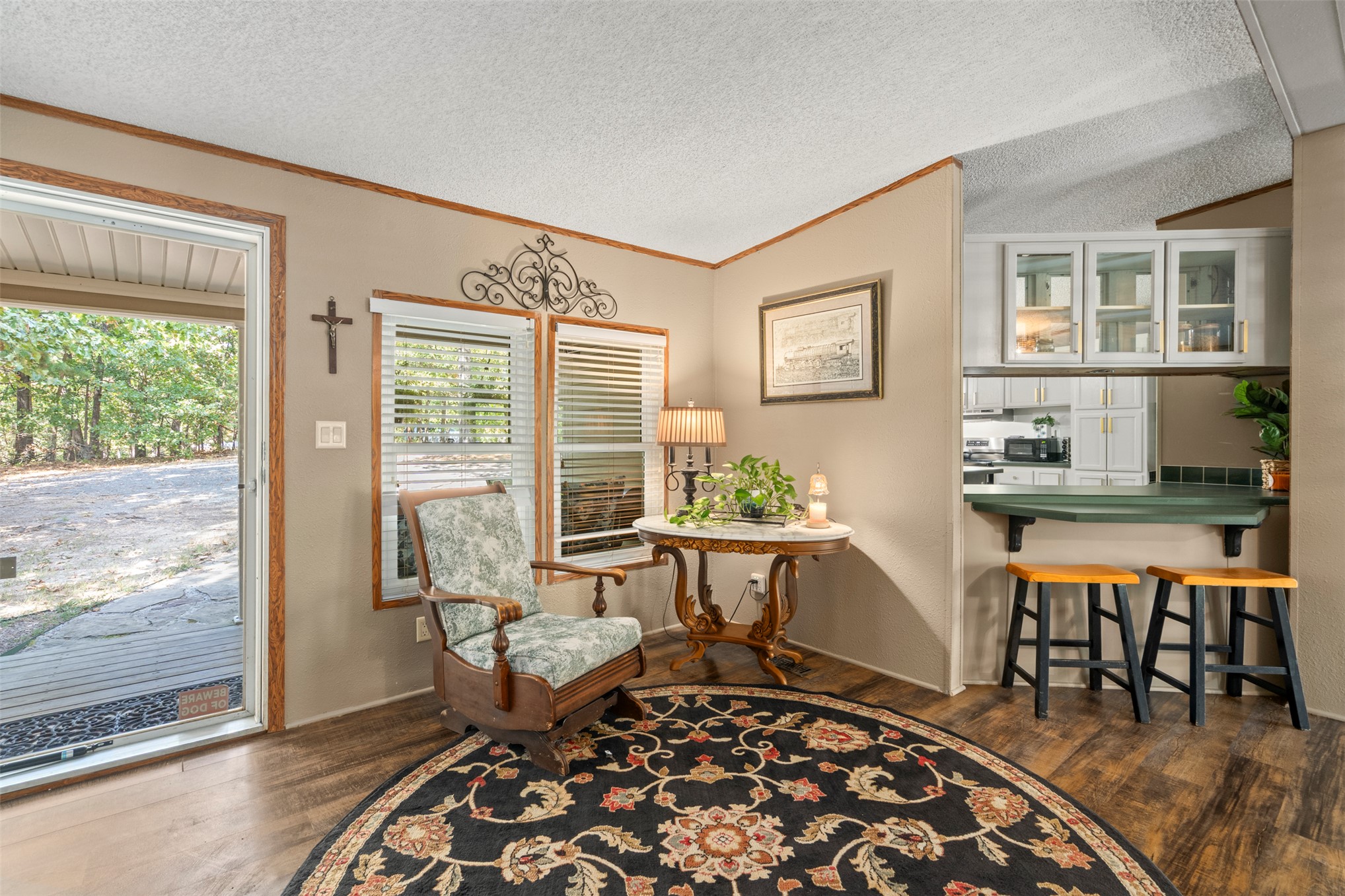 1082 Boulder Circle Property Photo 4