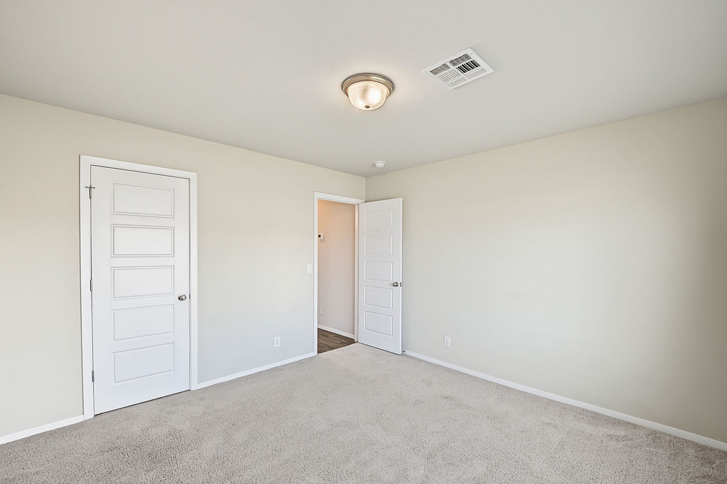 10721 N 101 East Court Property Photo 6