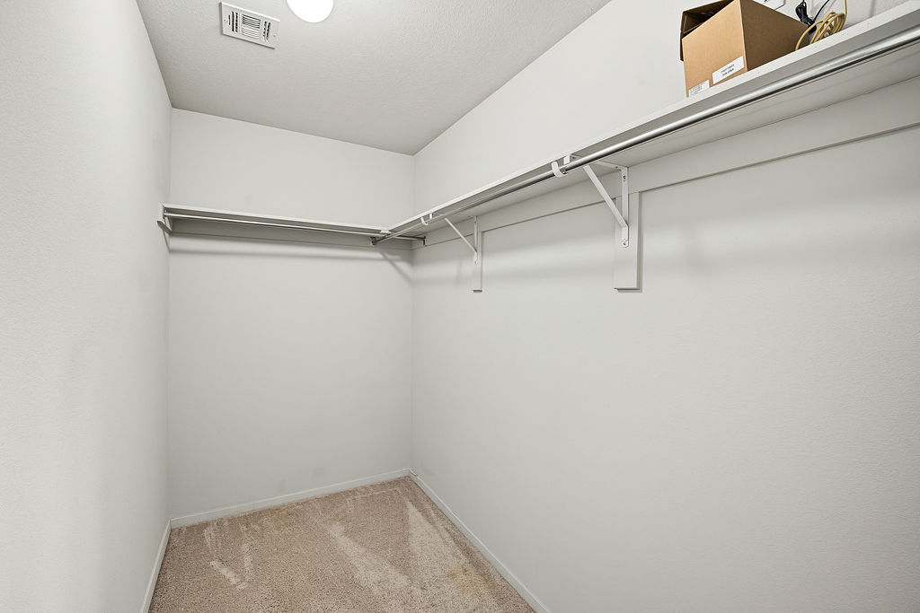 10721 N 101 East Court Property Photo 14