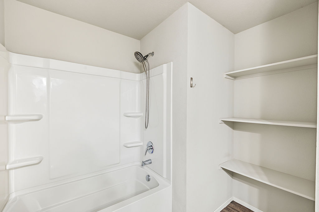 10721 N 101 East Court Property Photo 16