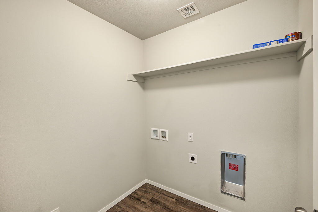 10721 N 101 East Court Property Photo 17