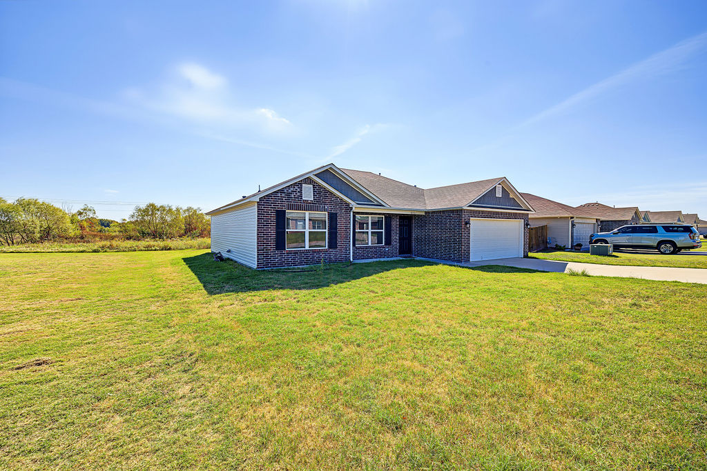 10721 N 101 East Court Property Photo 27