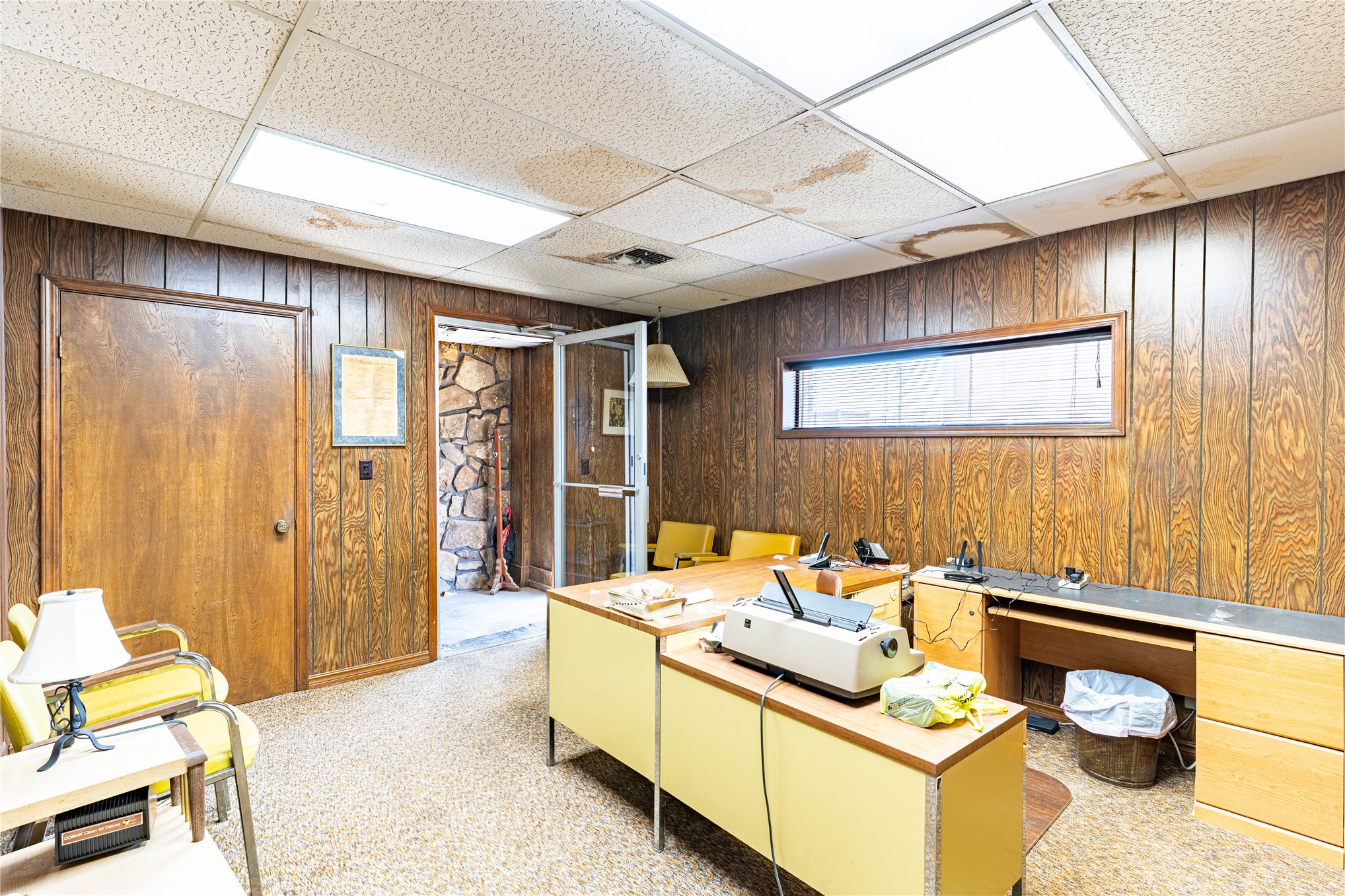 141 E Broadway Street Property Photo 5