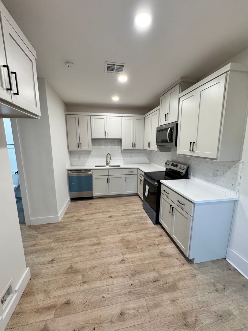 1002 Mclish Property Photo 2
