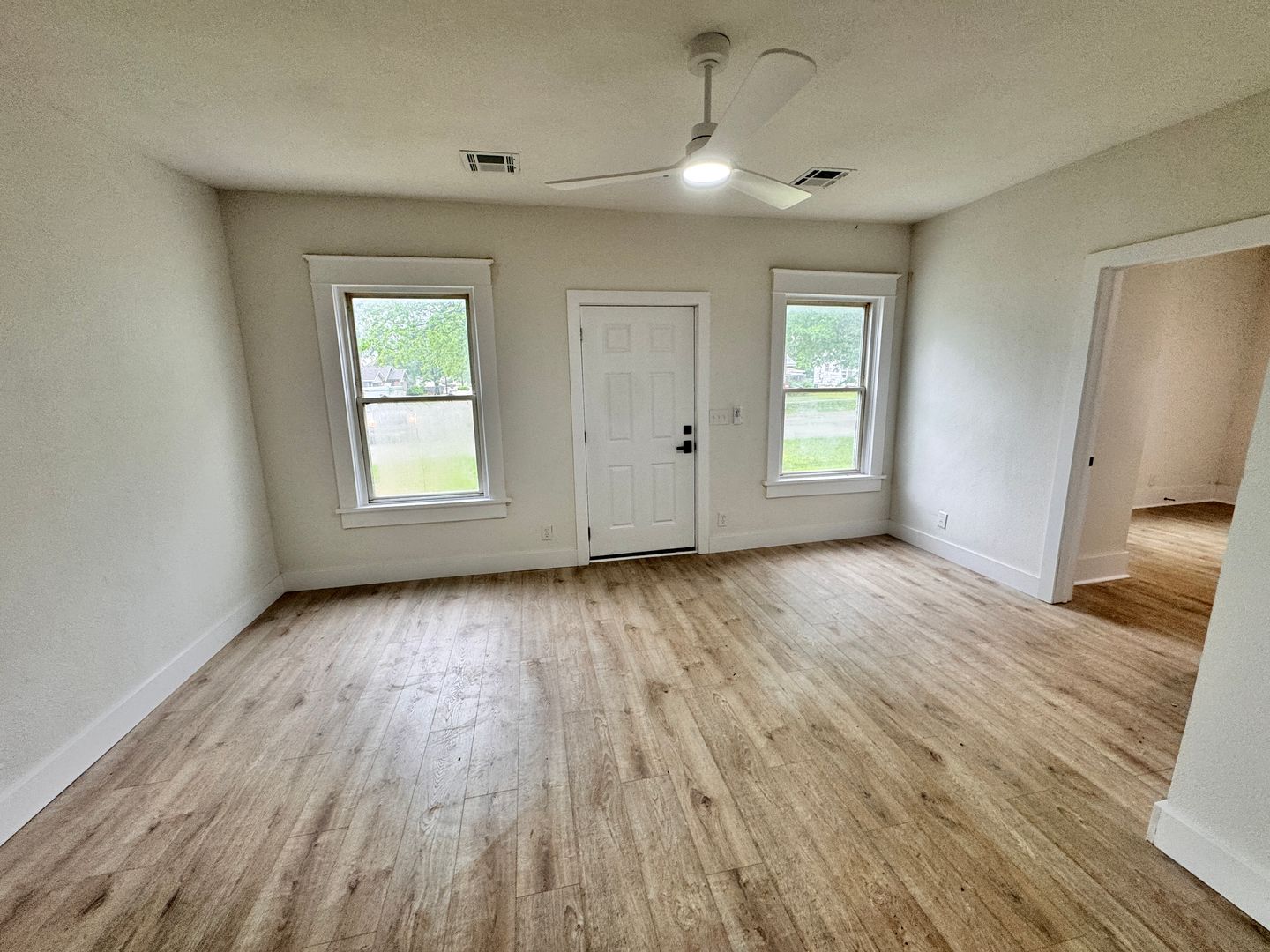 1002 Mclish Property Photo 3