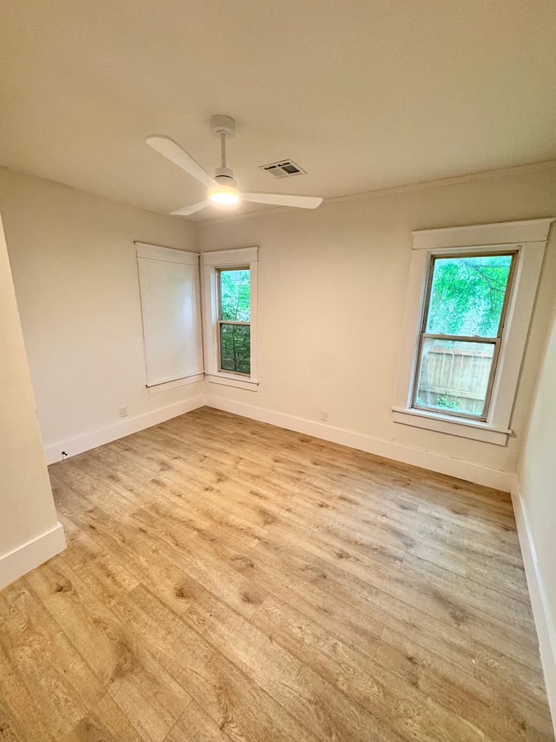 1002 Mclish Property Photo 5