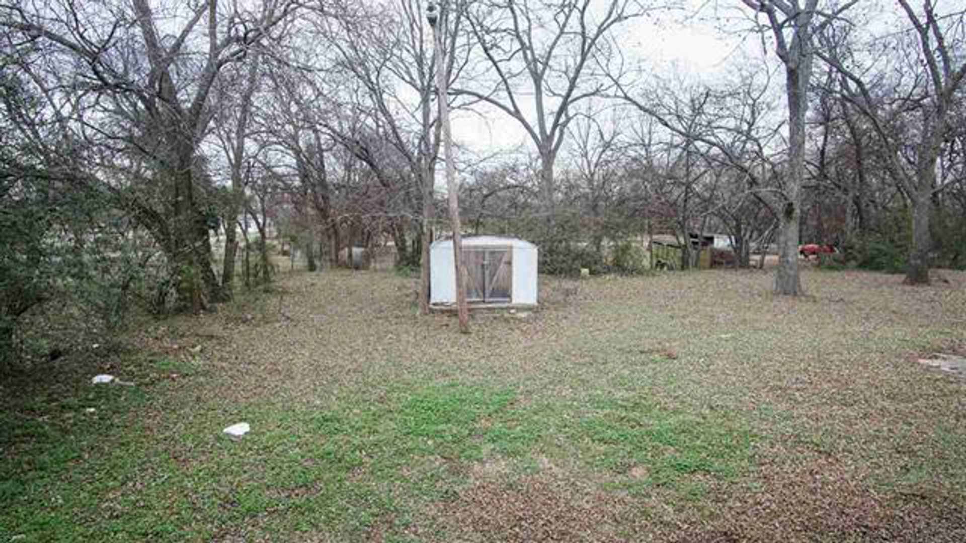 109 E Ne Property Photo 11