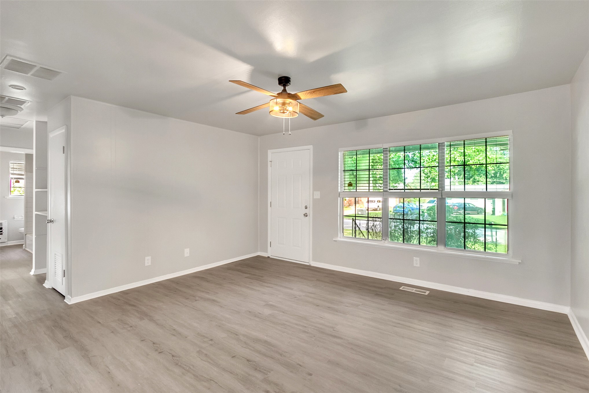 1809 S Birch Avenue Property Photo 3