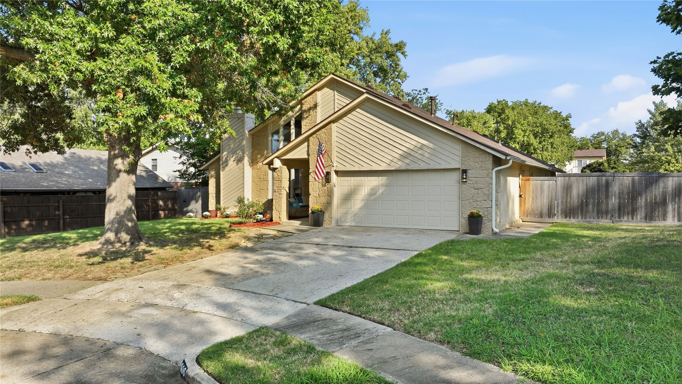 2806 W Atlanta Place Property Photo 2