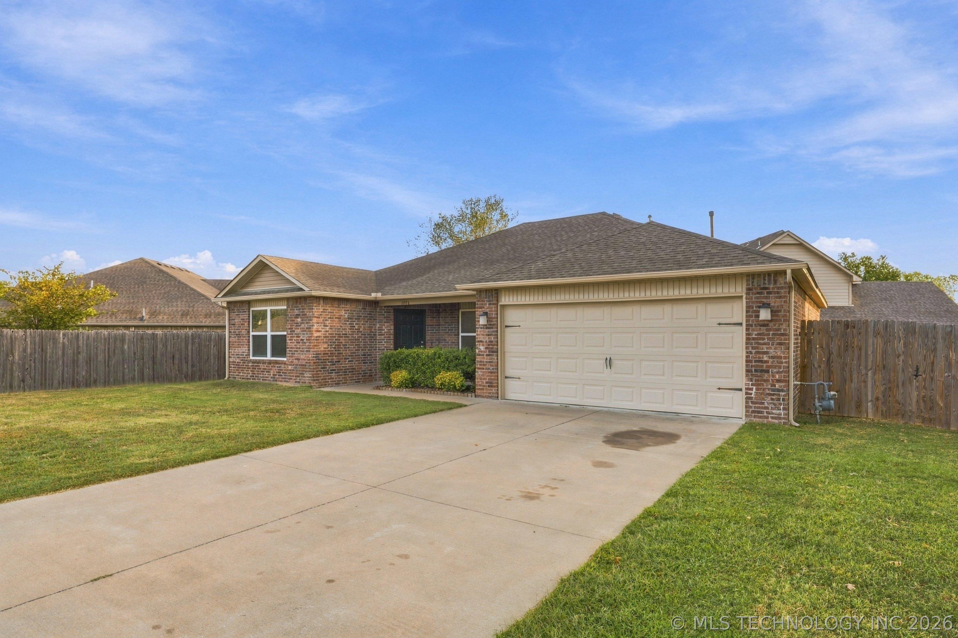 1006 Woodland Road Property Photo 2