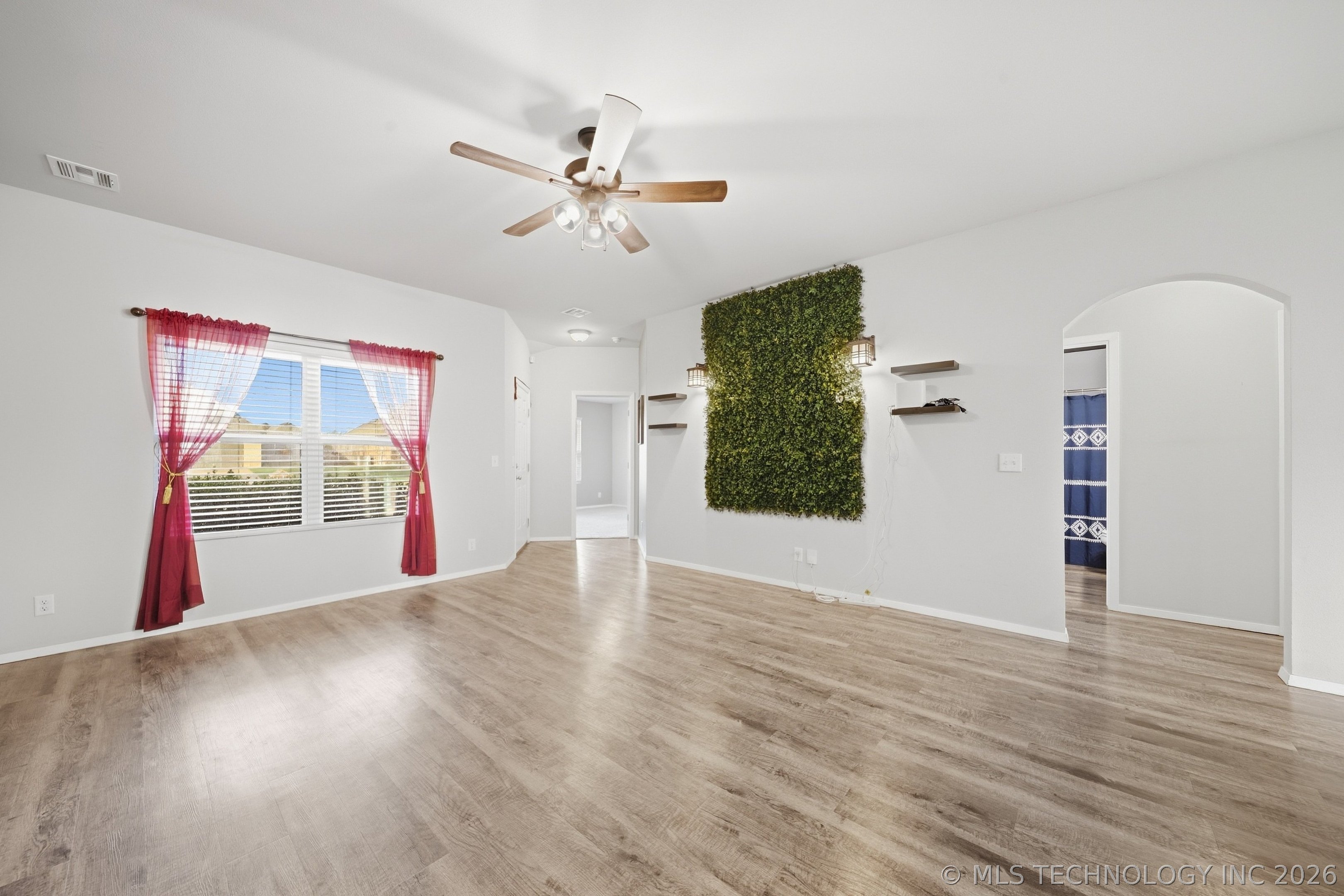 1006 Woodland Road Property Photo 8