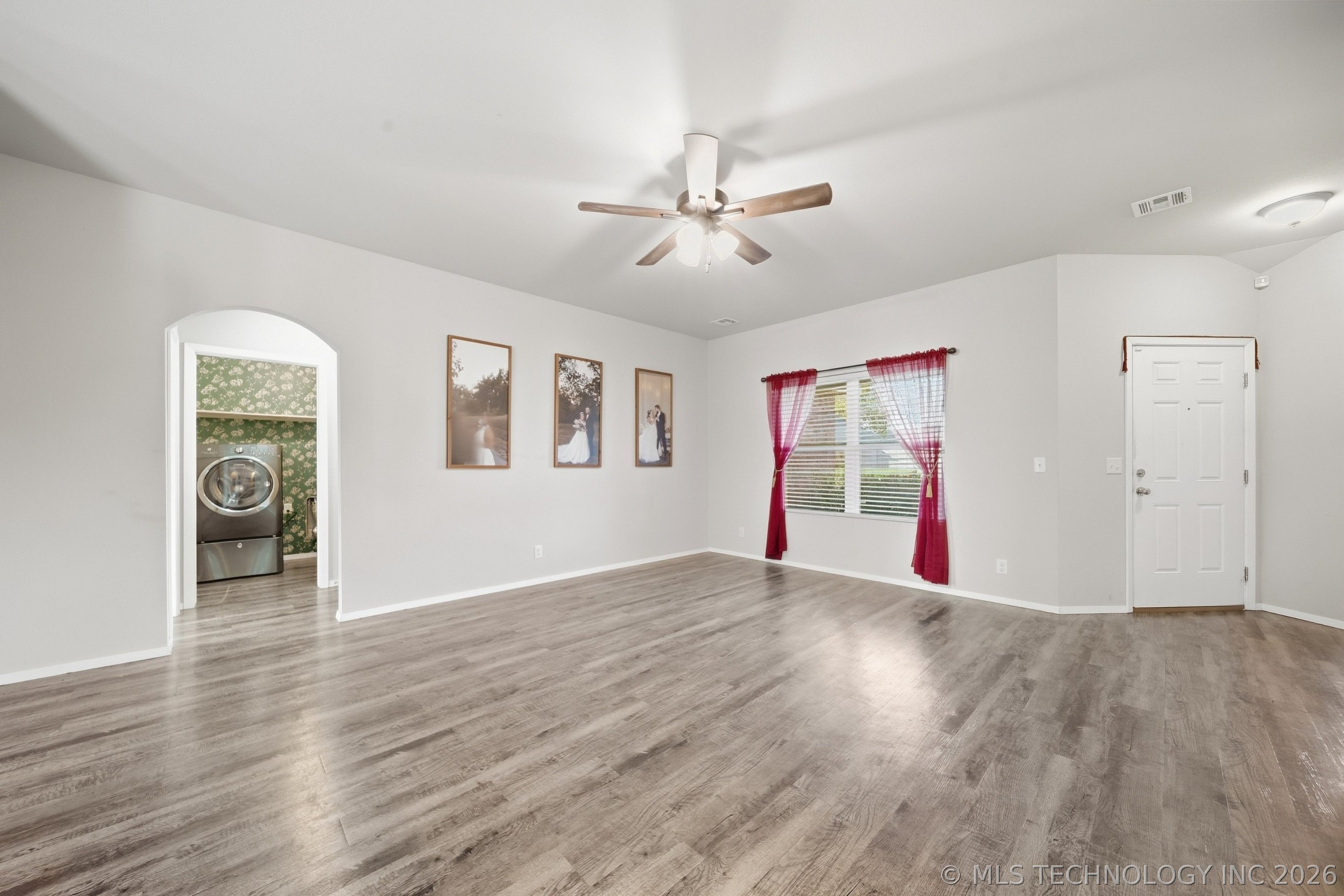 1006 Woodland Road Property Photo 9