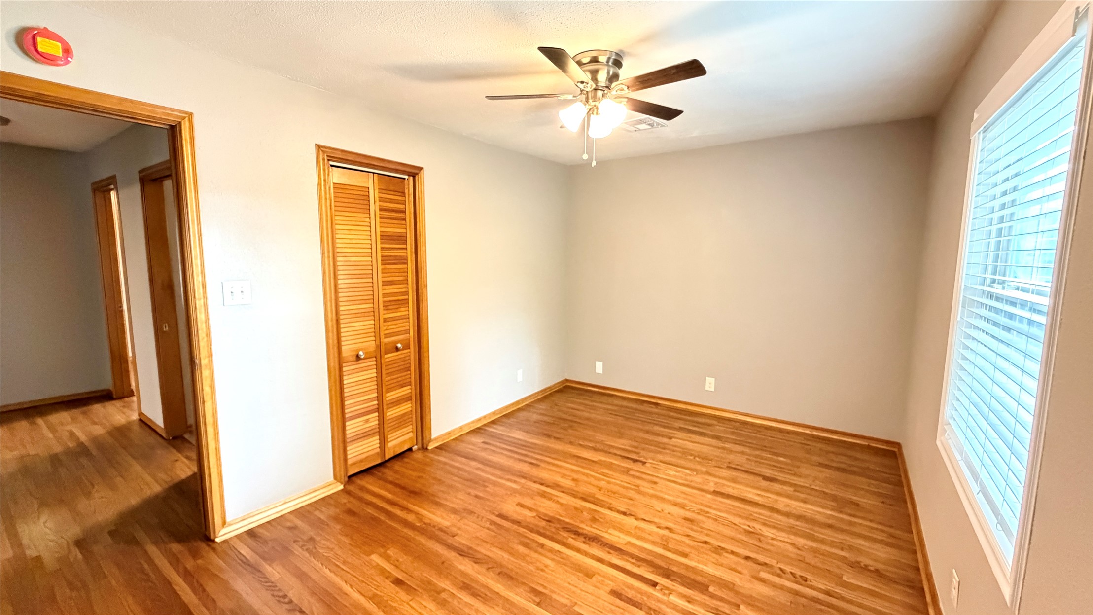 5007 S Quincy Avenue Property Photo 10