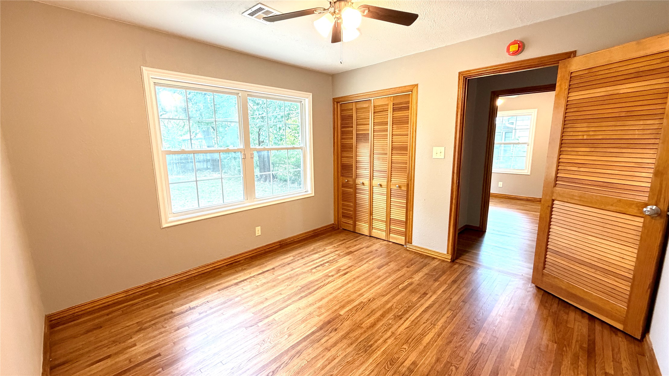 5007 S Quincy Avenue Property Photo 11