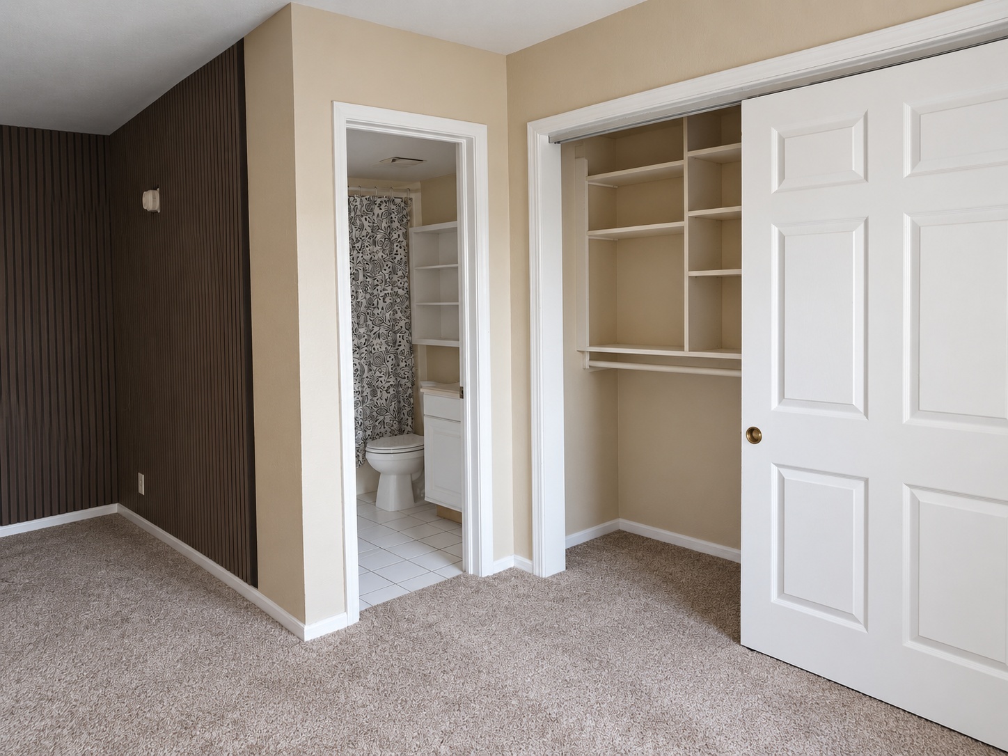 6639 S Victor Avenue Gf207 Property Photo 13