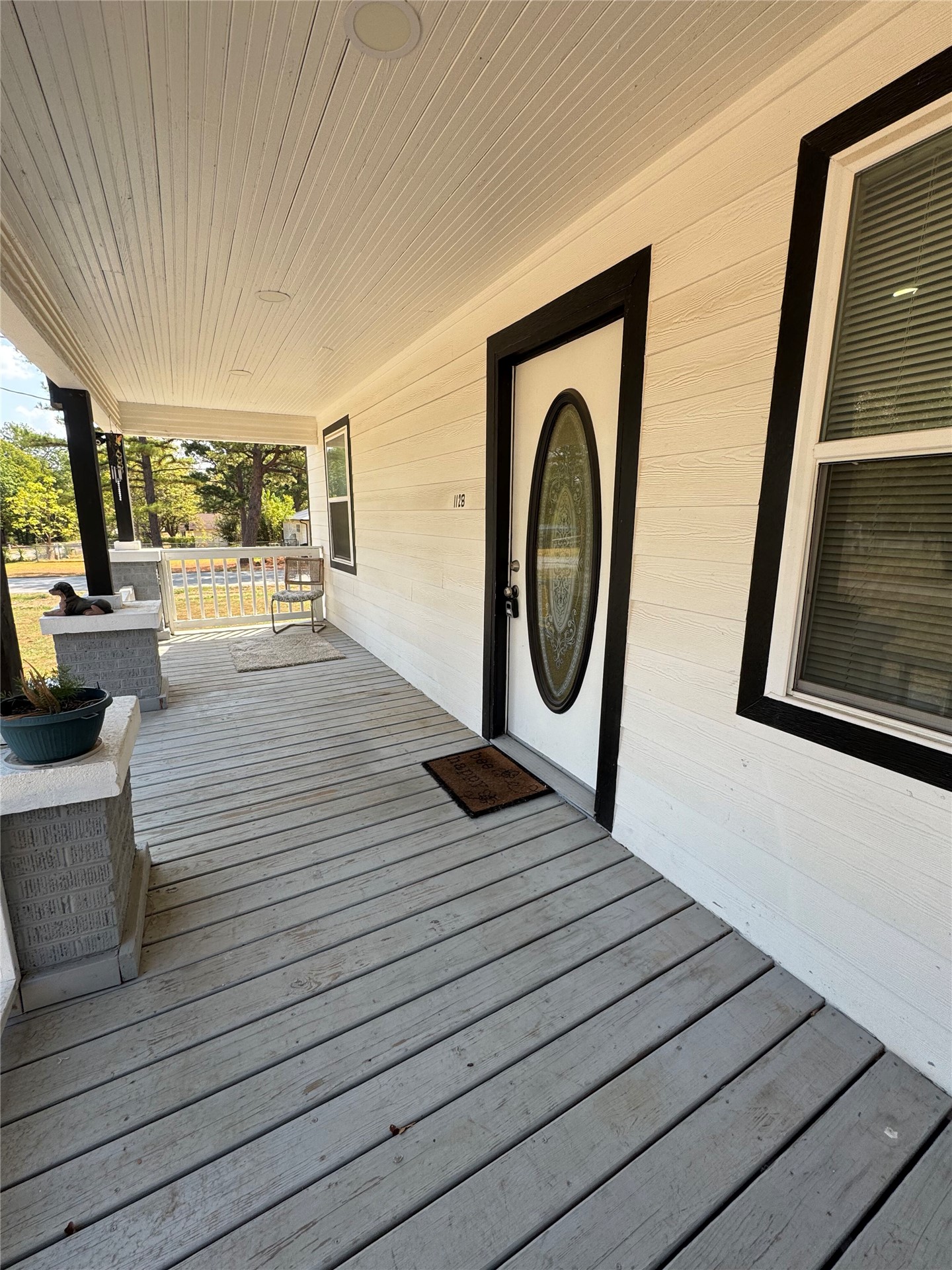 1128 Shawnee Property Photo 4