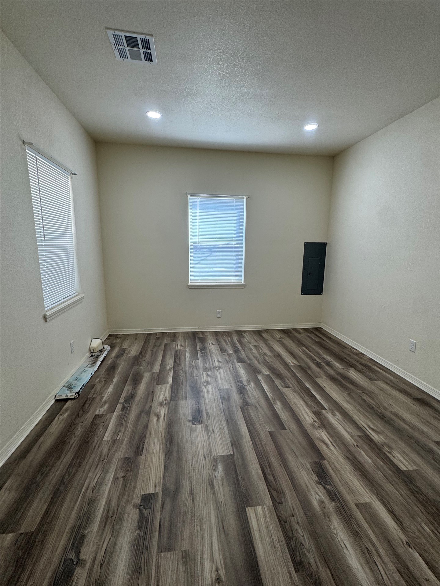 1128 Shawnee Property Photo 17