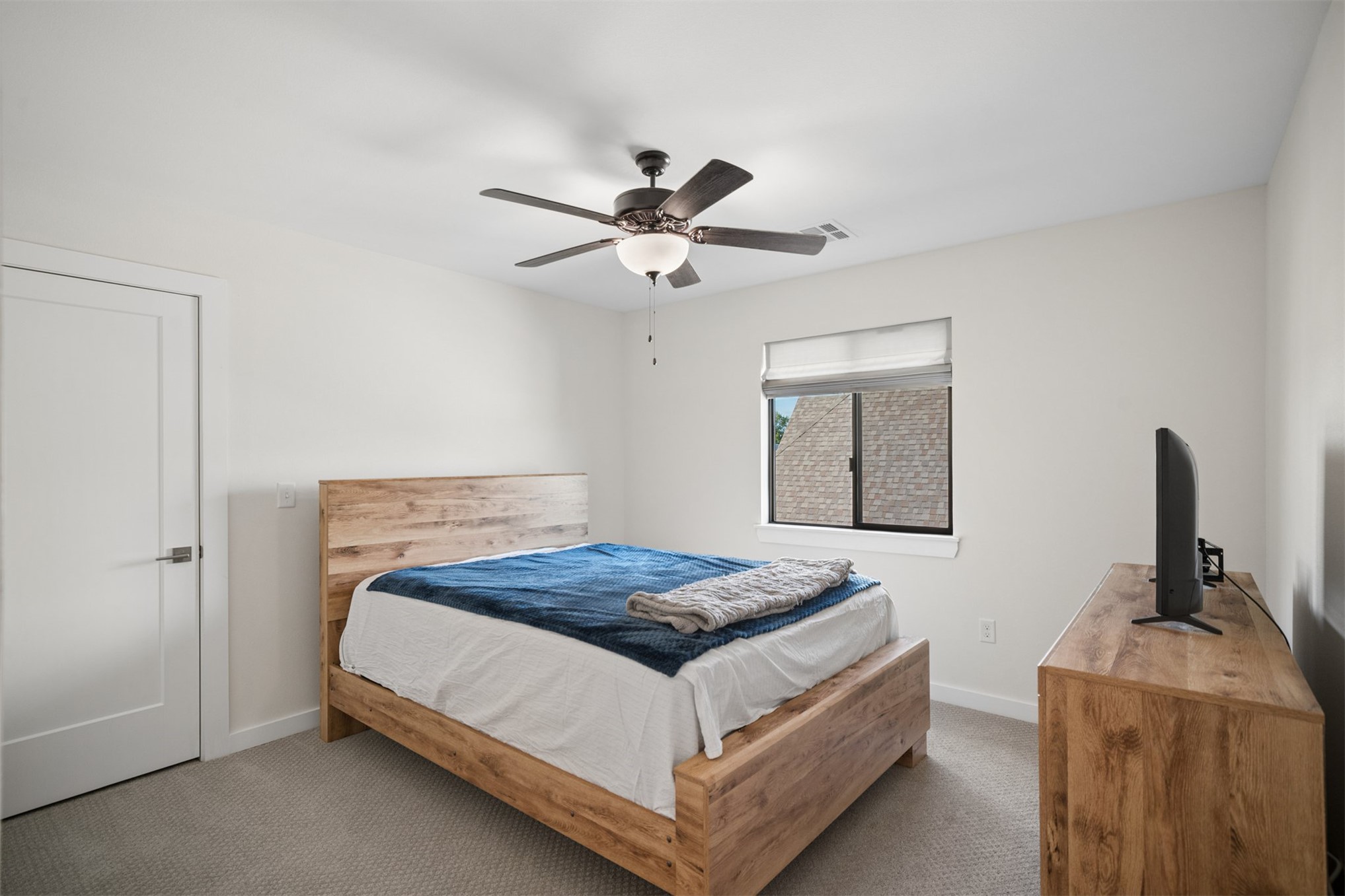 2240 W Charlotte Street Property Photo 42
