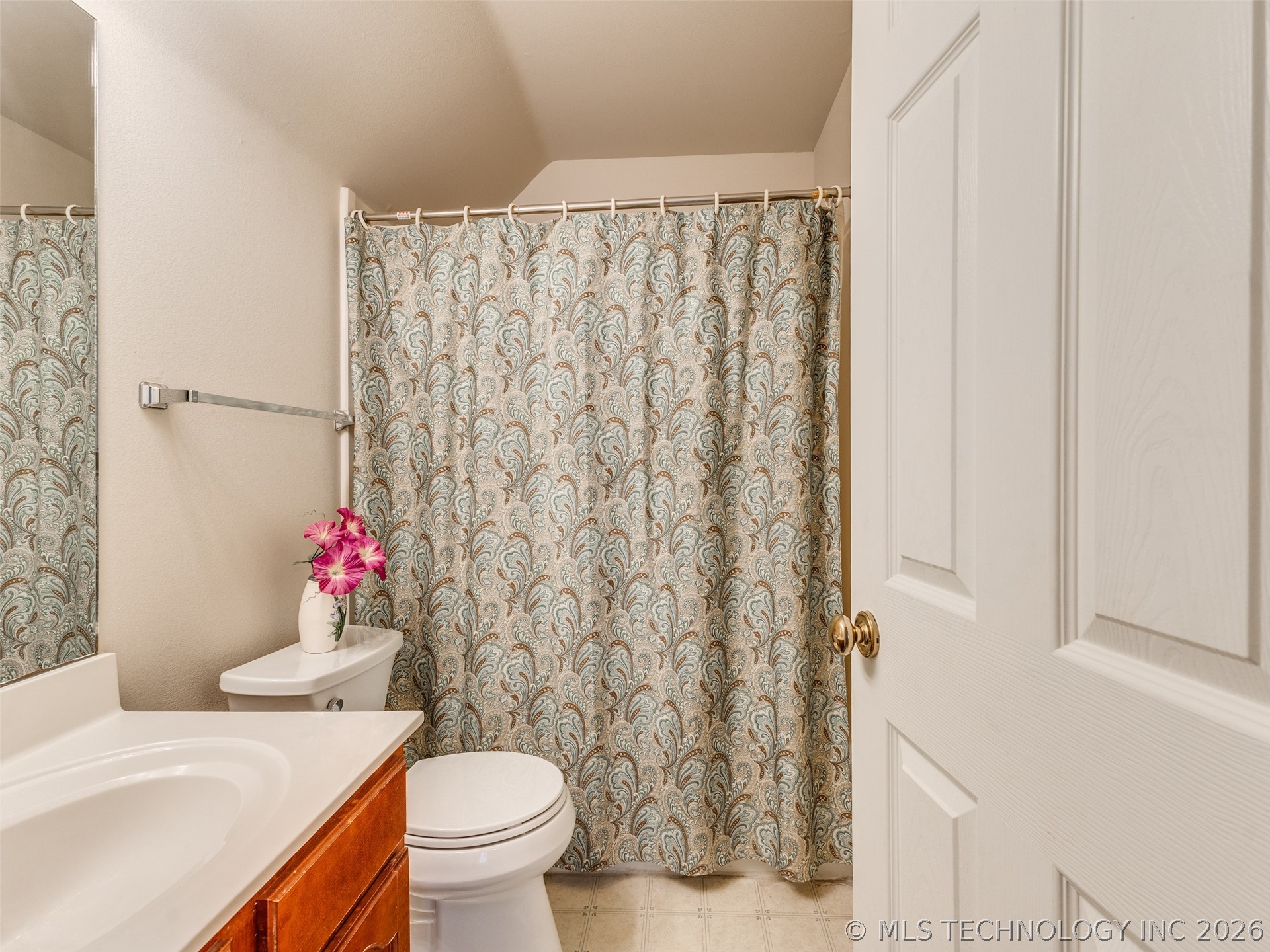 3006 N G Street Property Photo 23