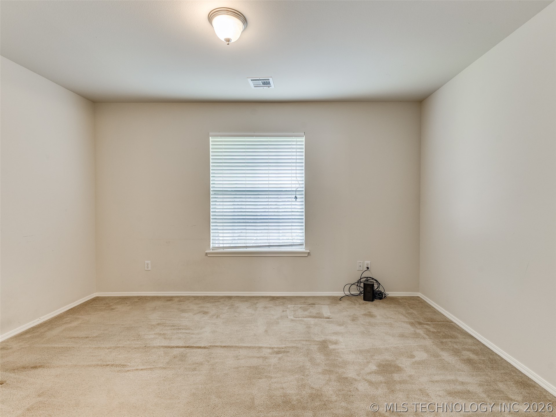 3006 N G Street Property Photo 24
