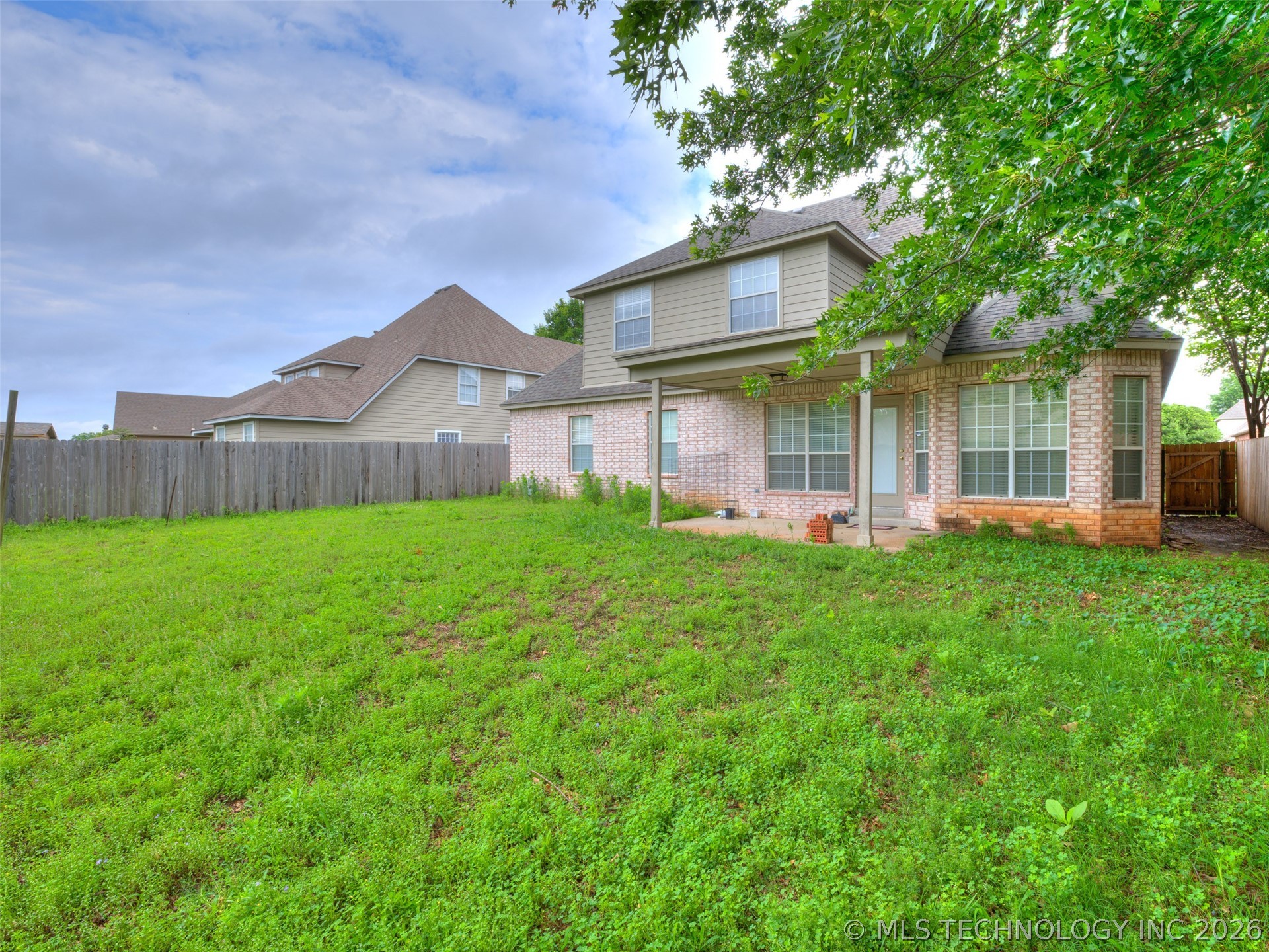 3006 N G Street Property Photo 29