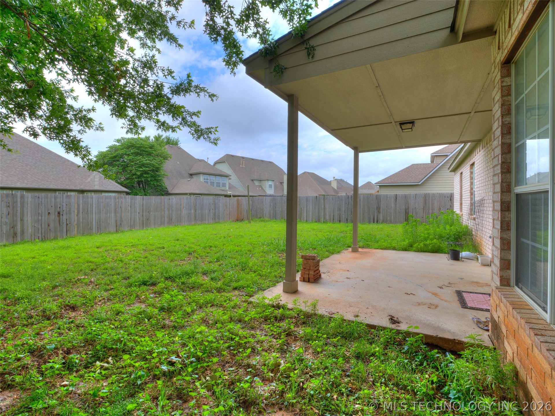 3006 N G Street Property Photo 30