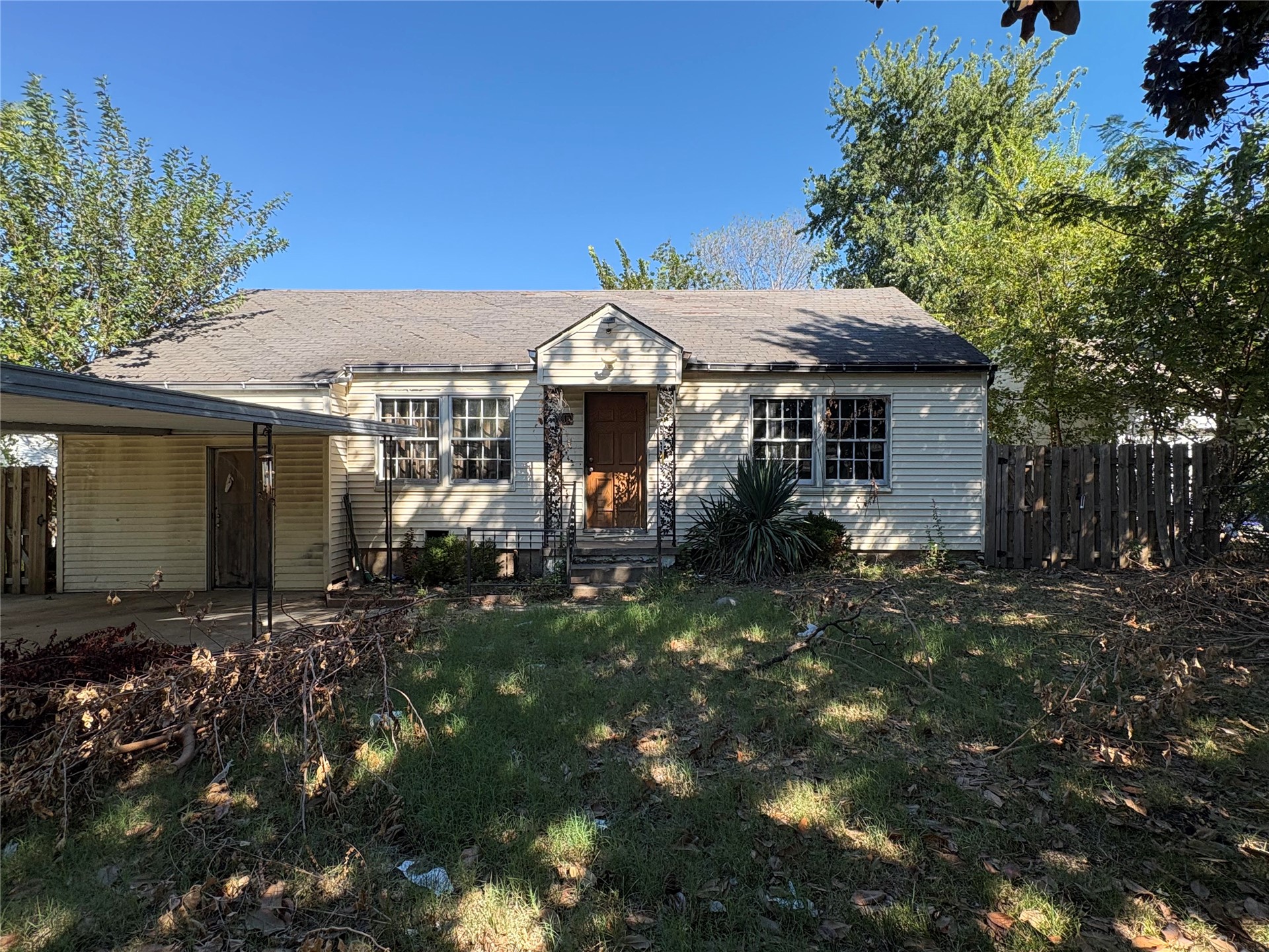 1017 N Winston Avenue Property Photo 1