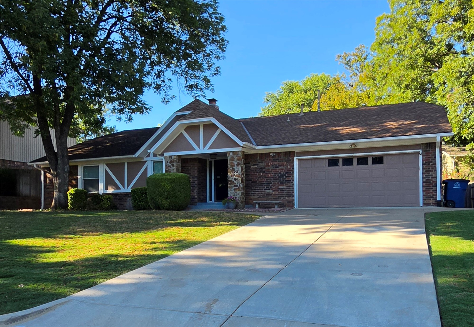 3833 E 82nd Place Property Photo 1