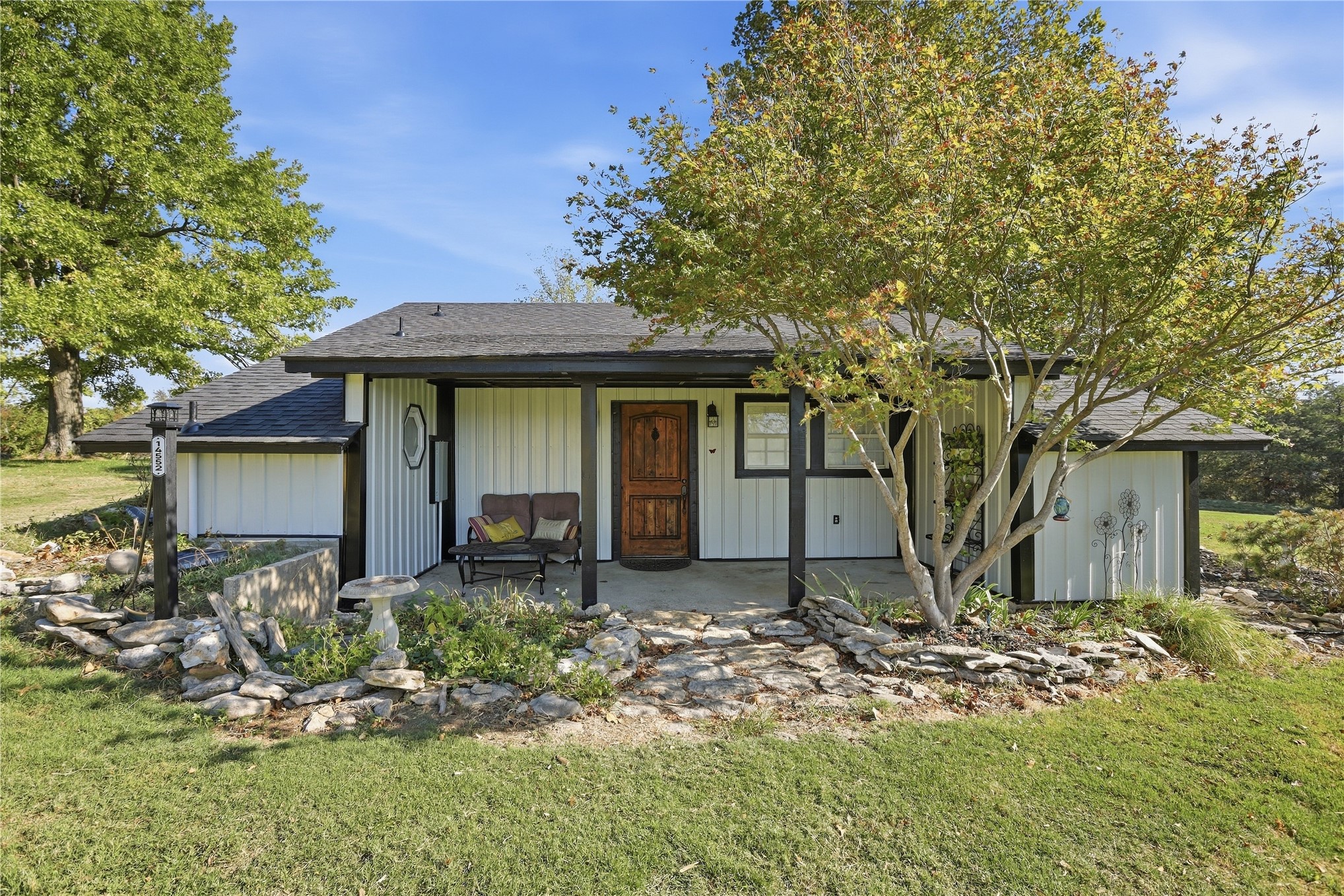 14552 E Lake Drive Property Photo 1