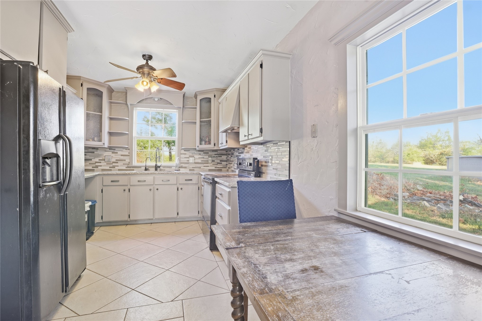 14552 E Lake Drive Property Photo 4