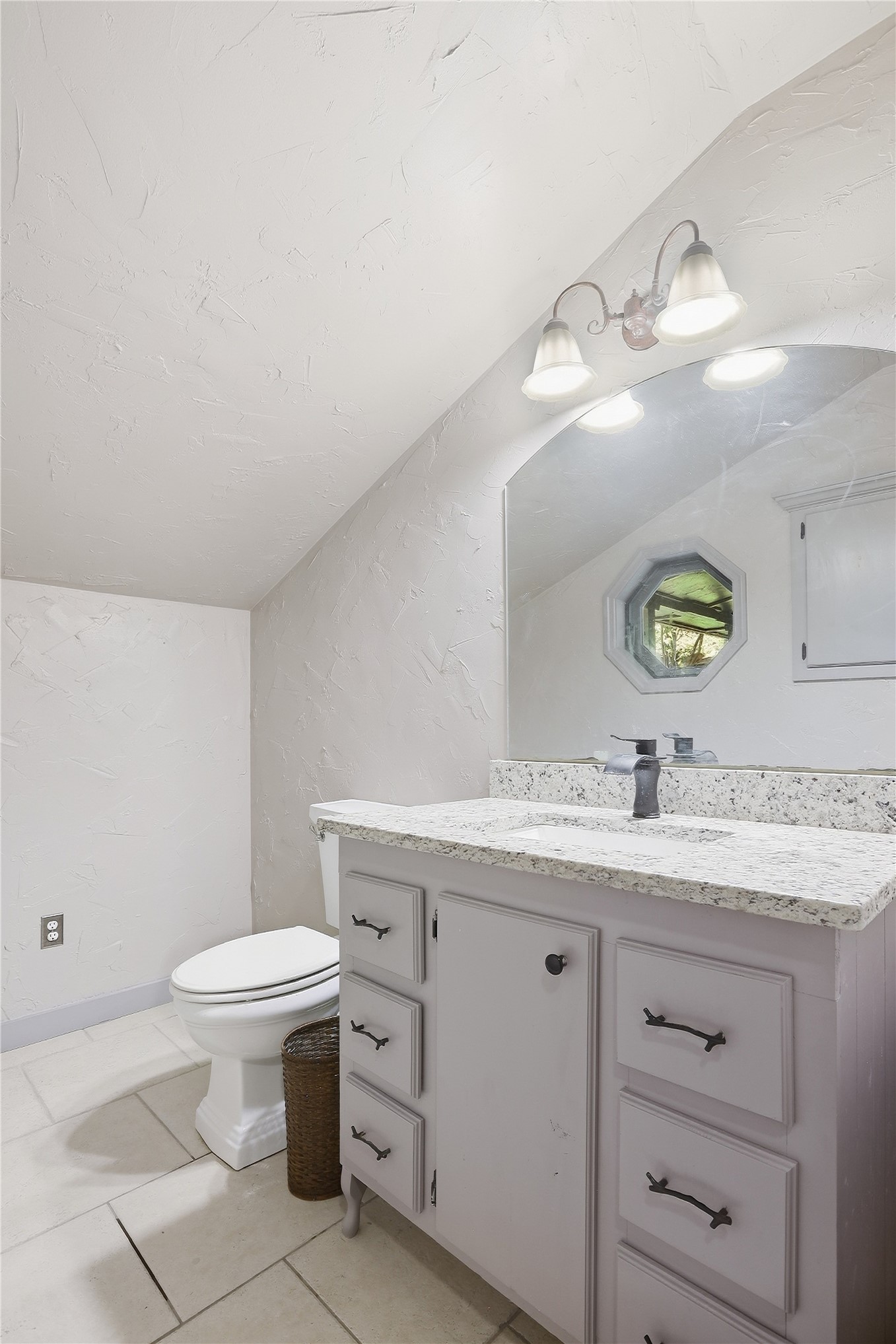 14552 E Lake Drive Property Photo 11