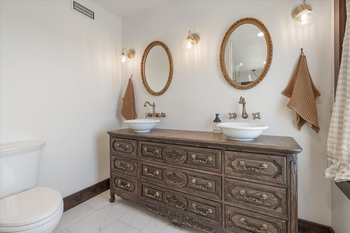14282 E 530 Road Property Photo 13