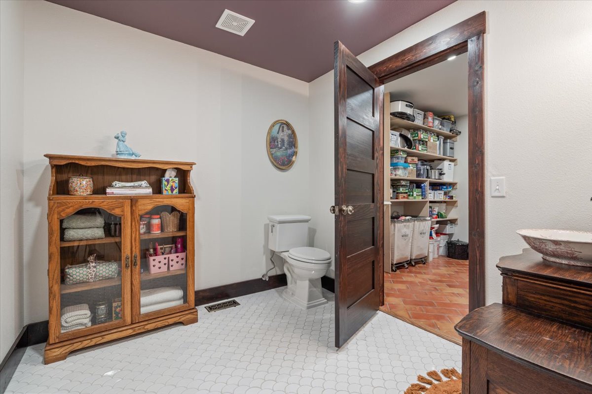 14282 E 530 Road Property Photo 19