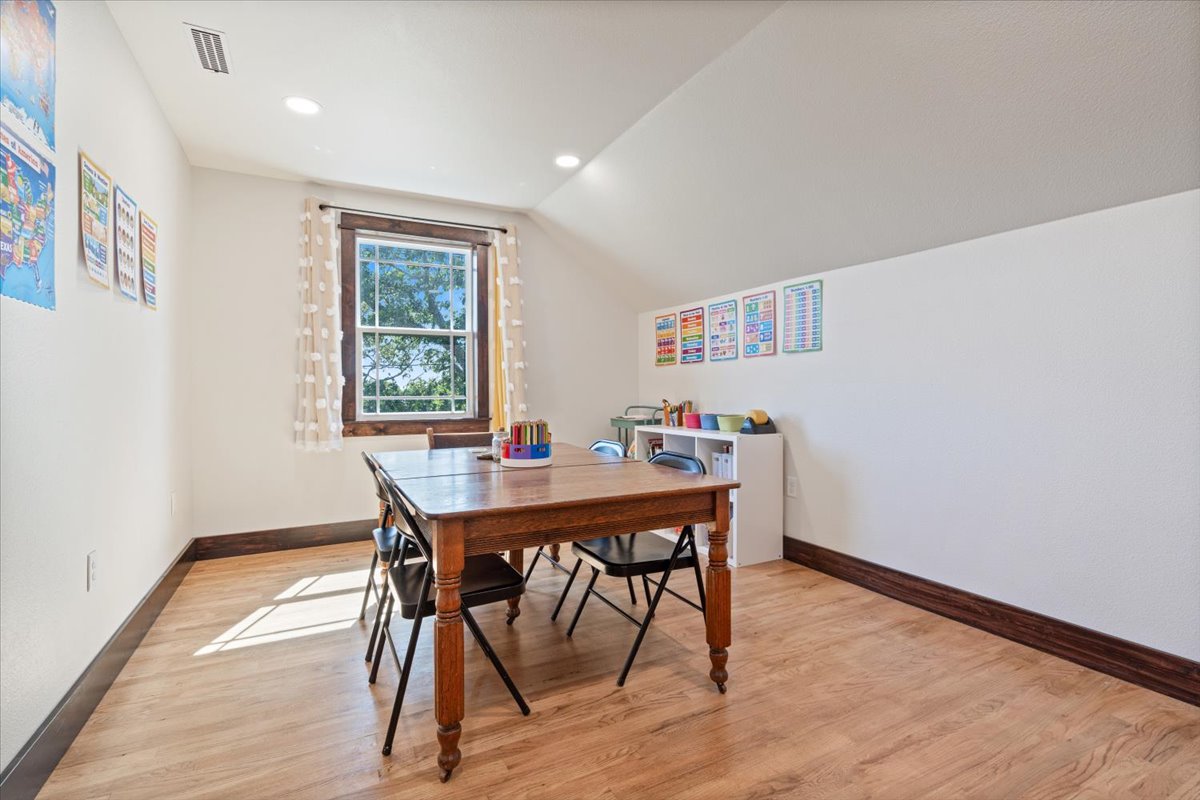 14282 E 530 Road Property Photo 26