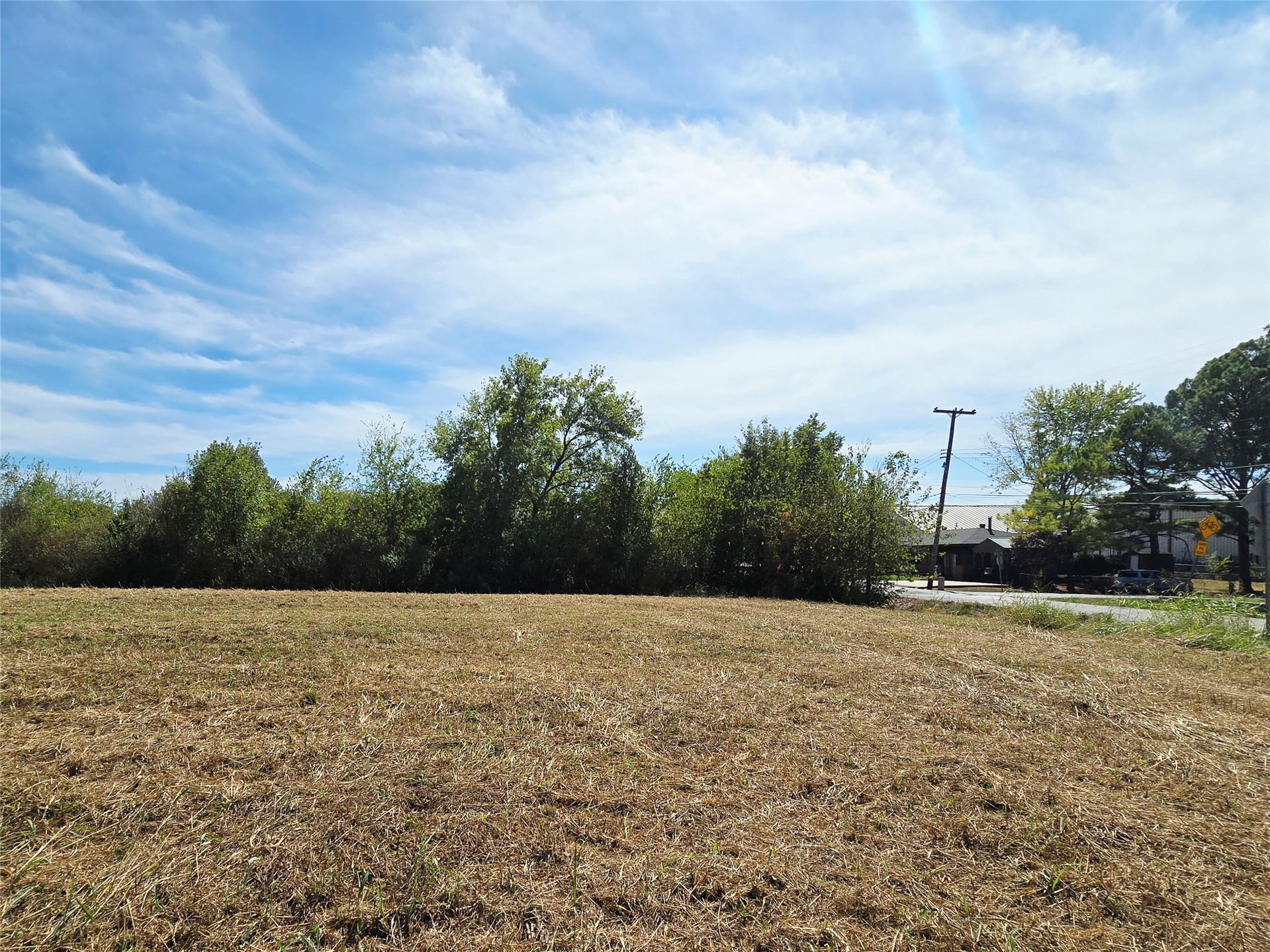 1201 Se 1st Street Property Photo 2