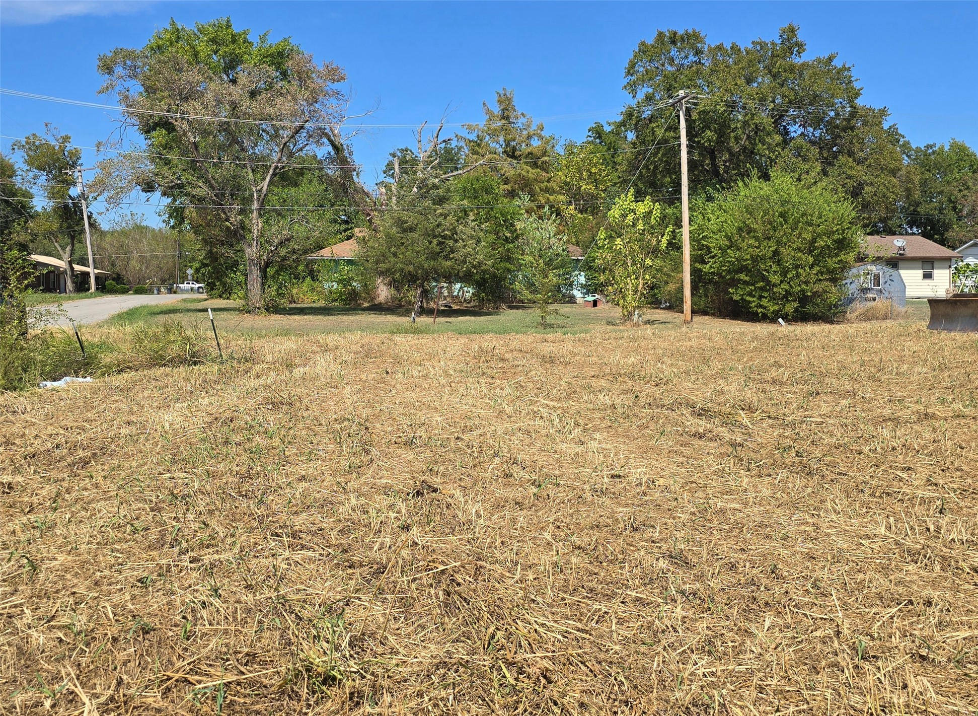 1201 Se 1st Street Property Photo 3