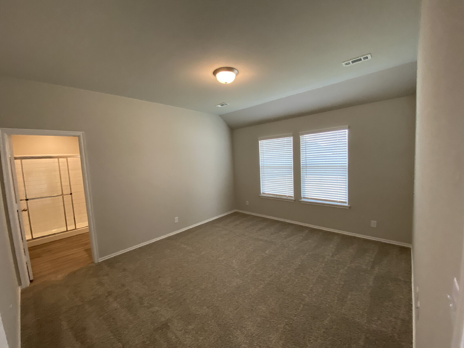 26414 Hann Drive Property Photo 4