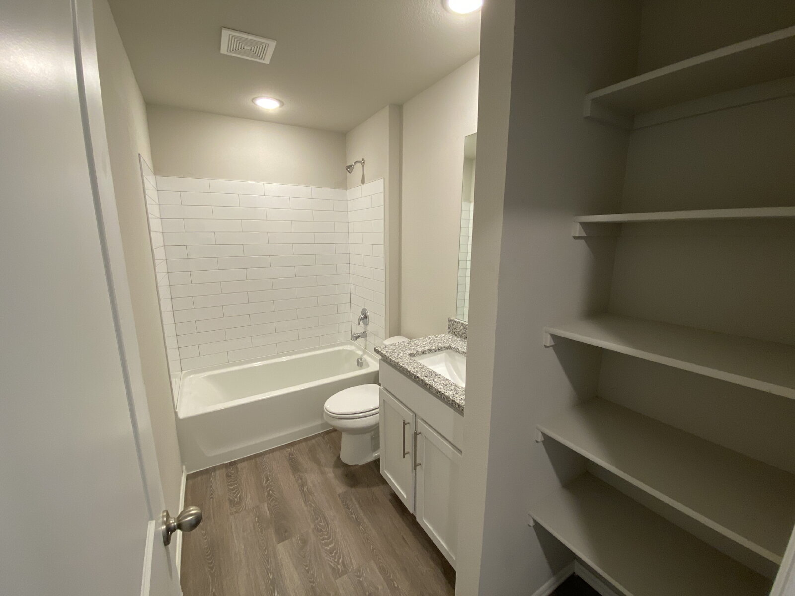 26414 Hann Drive Property Photo 9