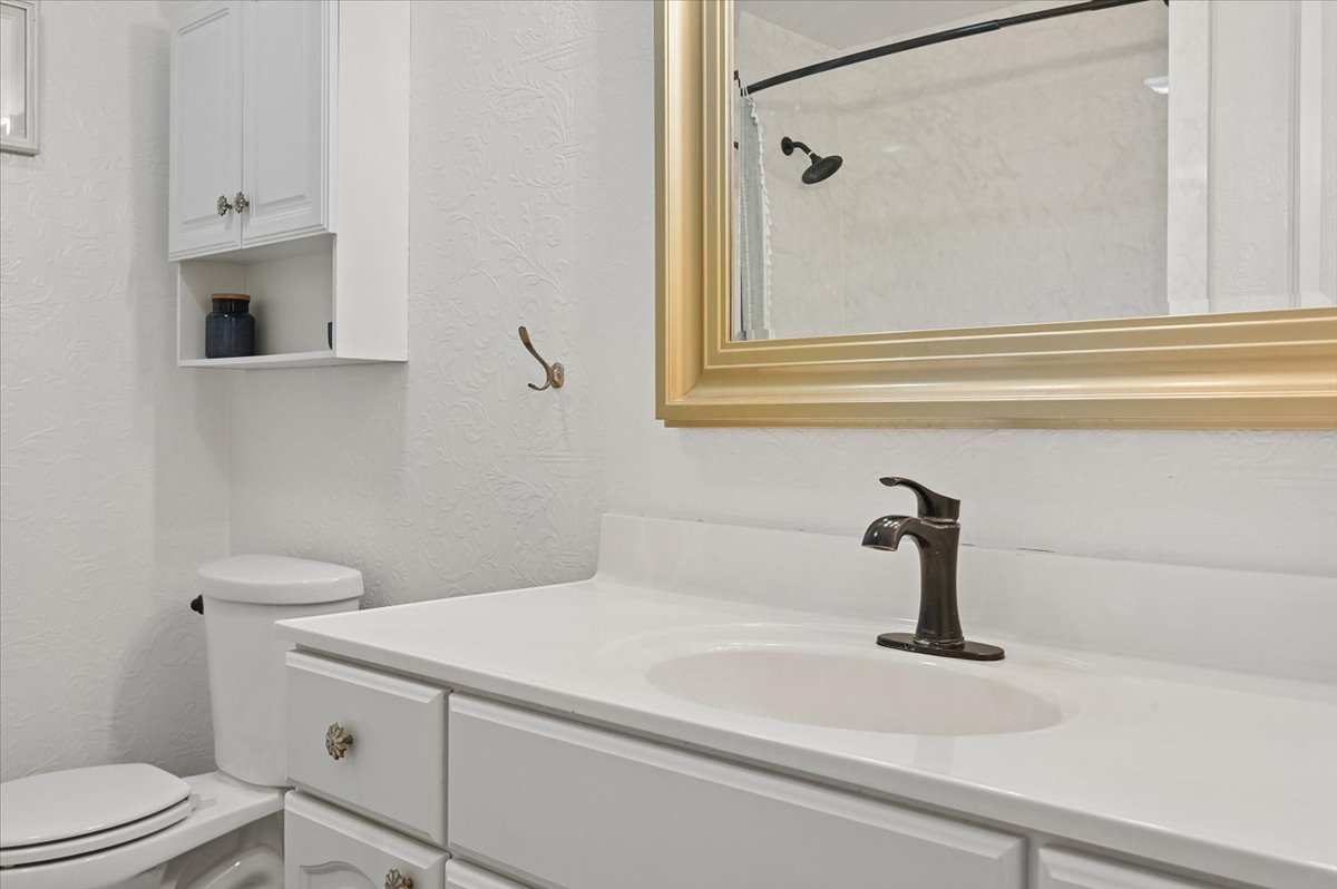 10511 S 200th East Avenue Property Photo 31
