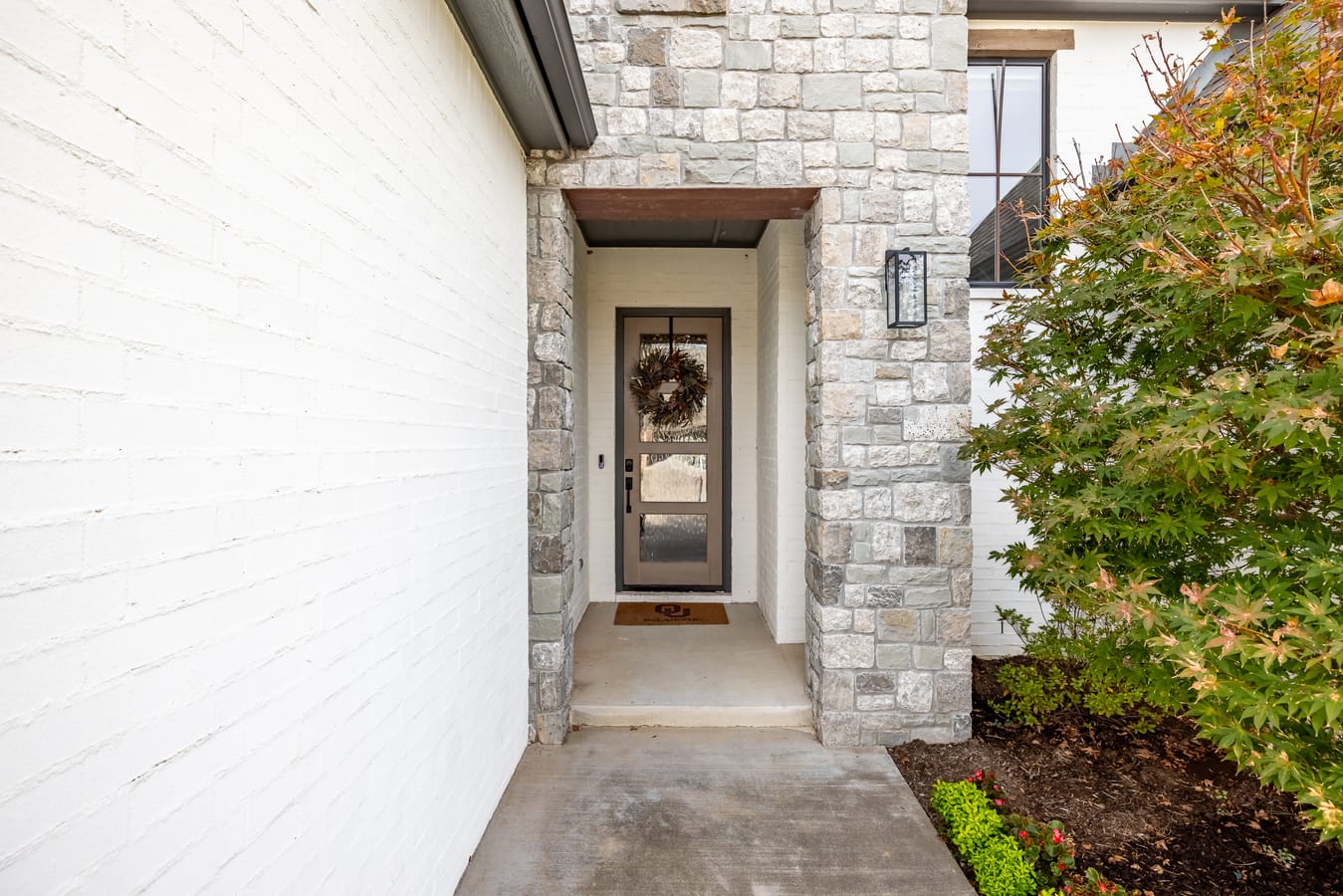 12213 S Fulton Avenue Property Photo 6