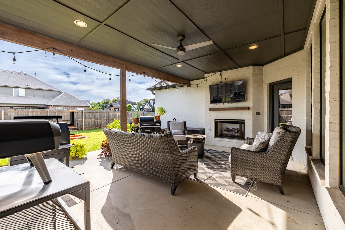 12213 S Fulton Avenue Property Photo 60