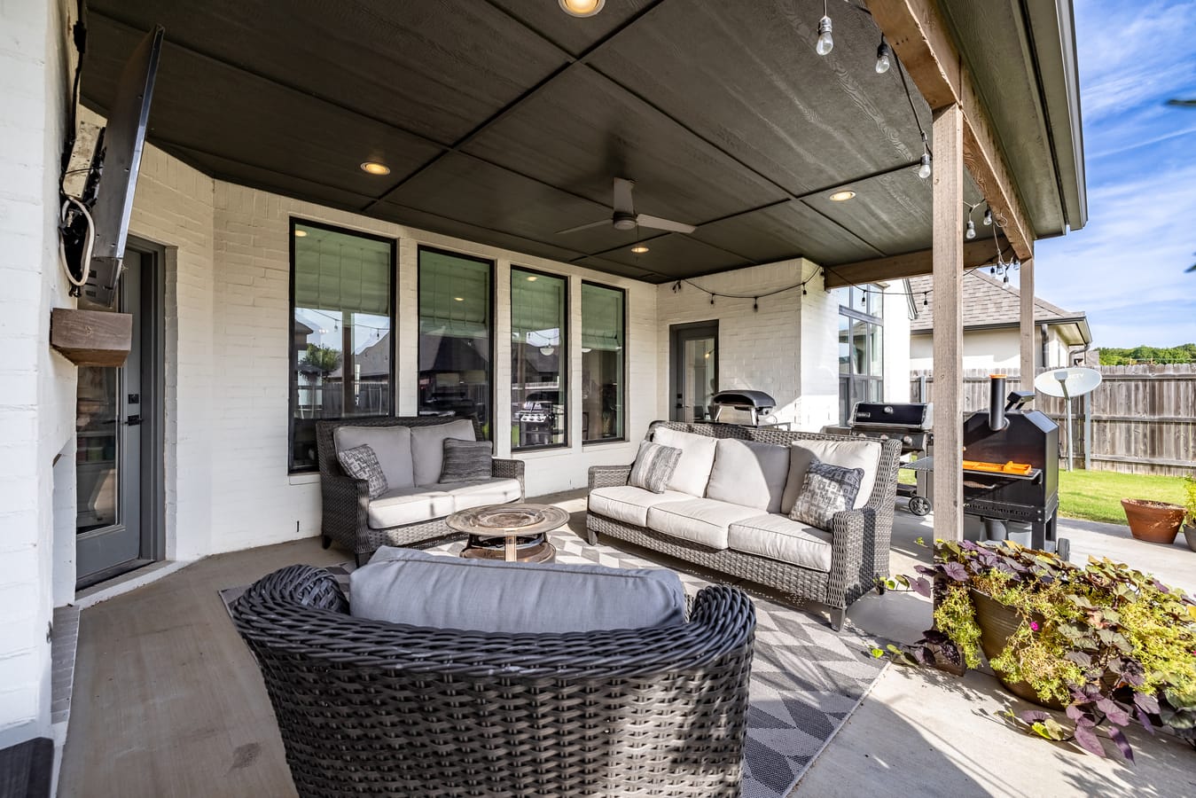 12213 S Fulton Avenue Property Photo 62