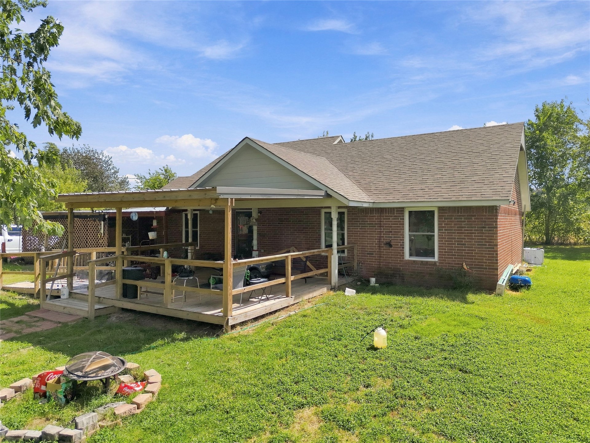81750 S 4719 Property Photo 2
